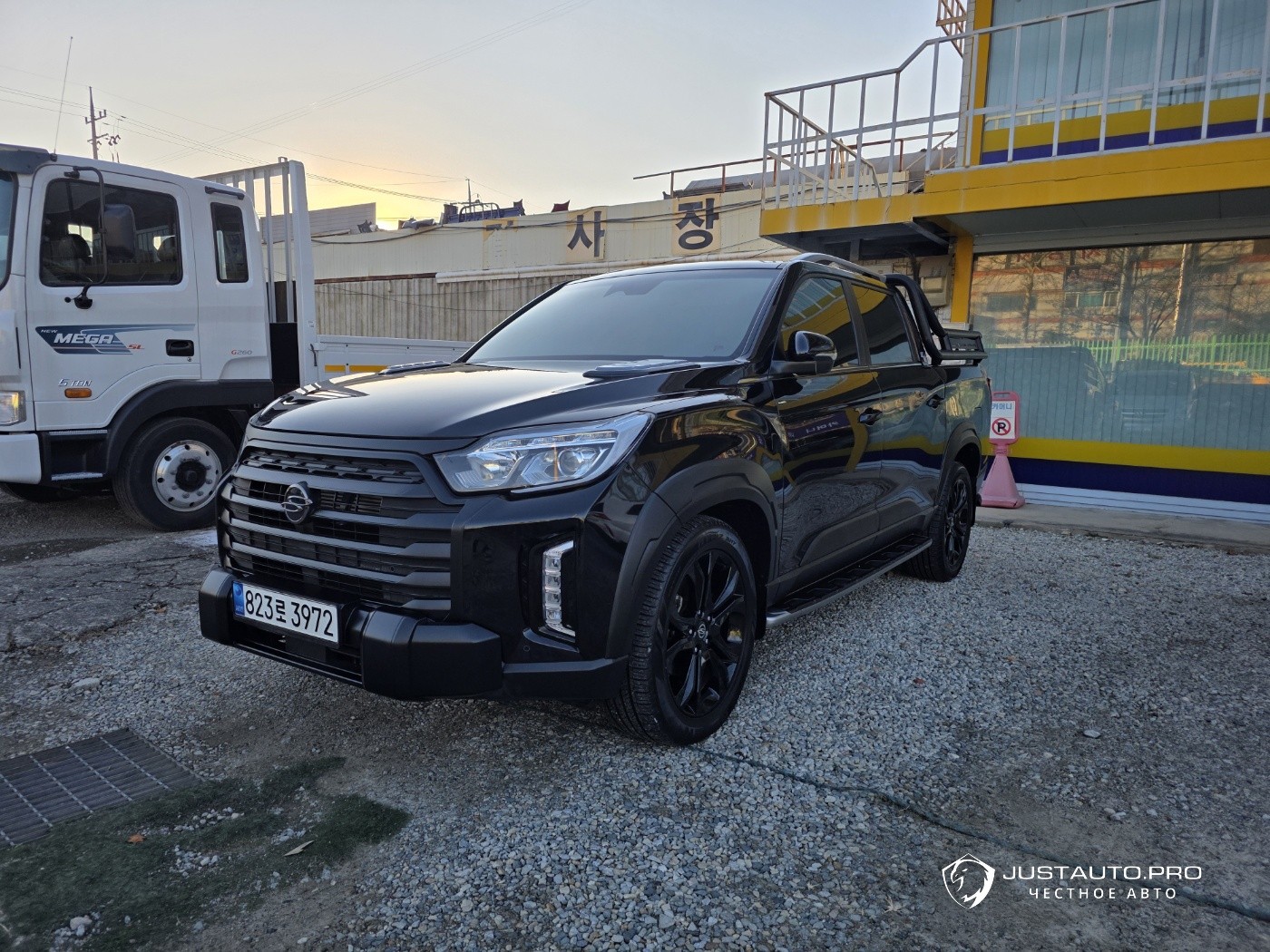 Автомобиль KG_Mobility_Ssangyong Rexton