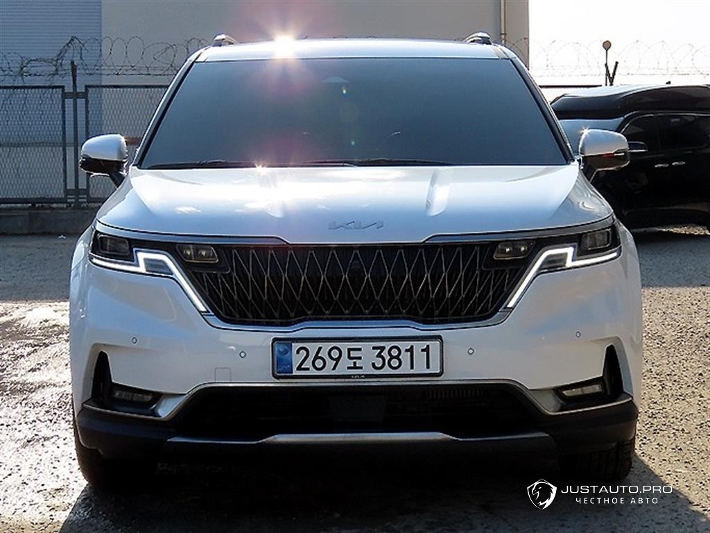 Автомобиль Kia Canival