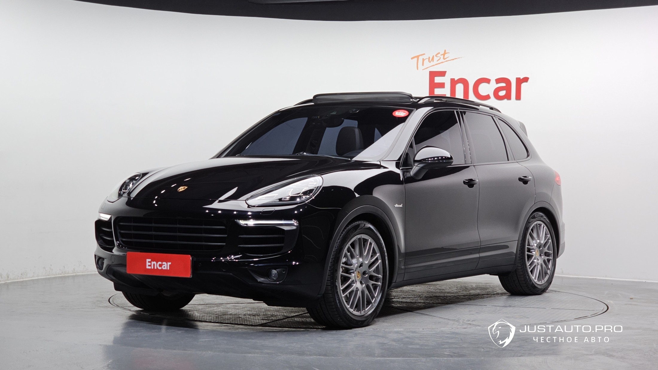 Автомобиль Porsche Cayenne