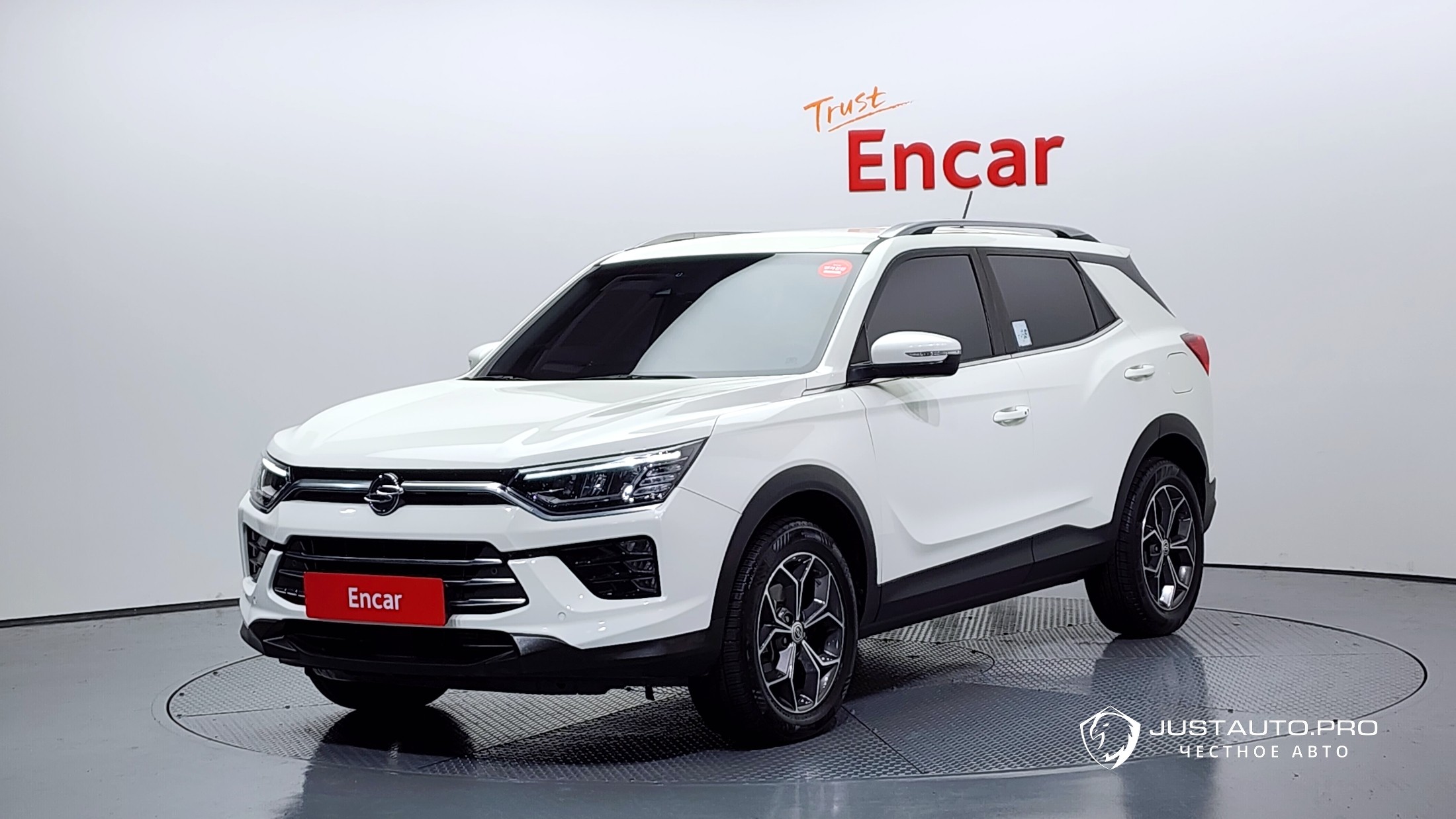 Автомобиль KG_Mobility_Ssangyong KORANDO