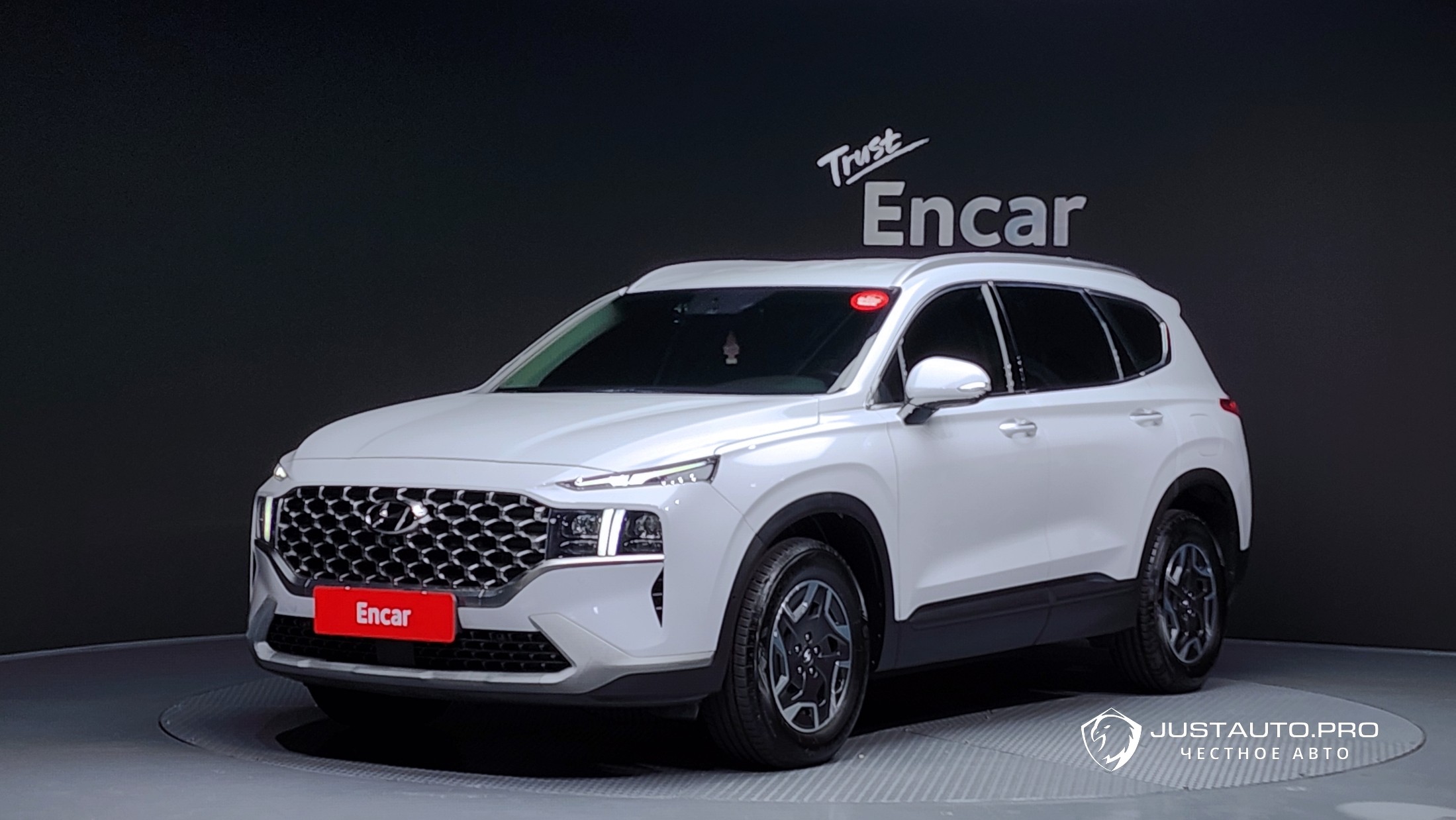 Автомобиль Hyundai Santafe