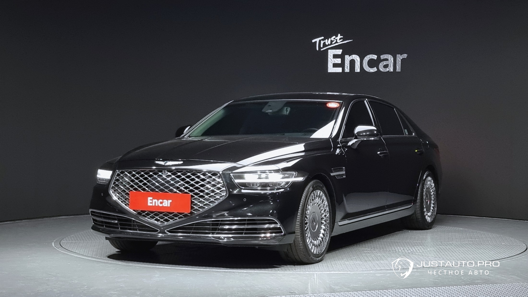 Автомобиль Genesis G90