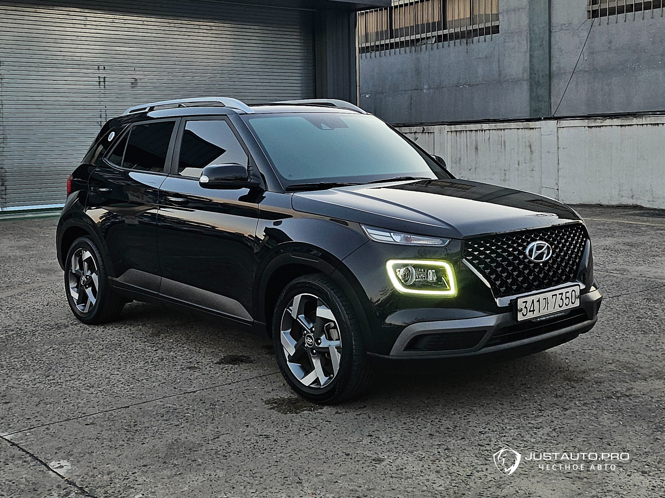 Автомобиль Hyundai Venue