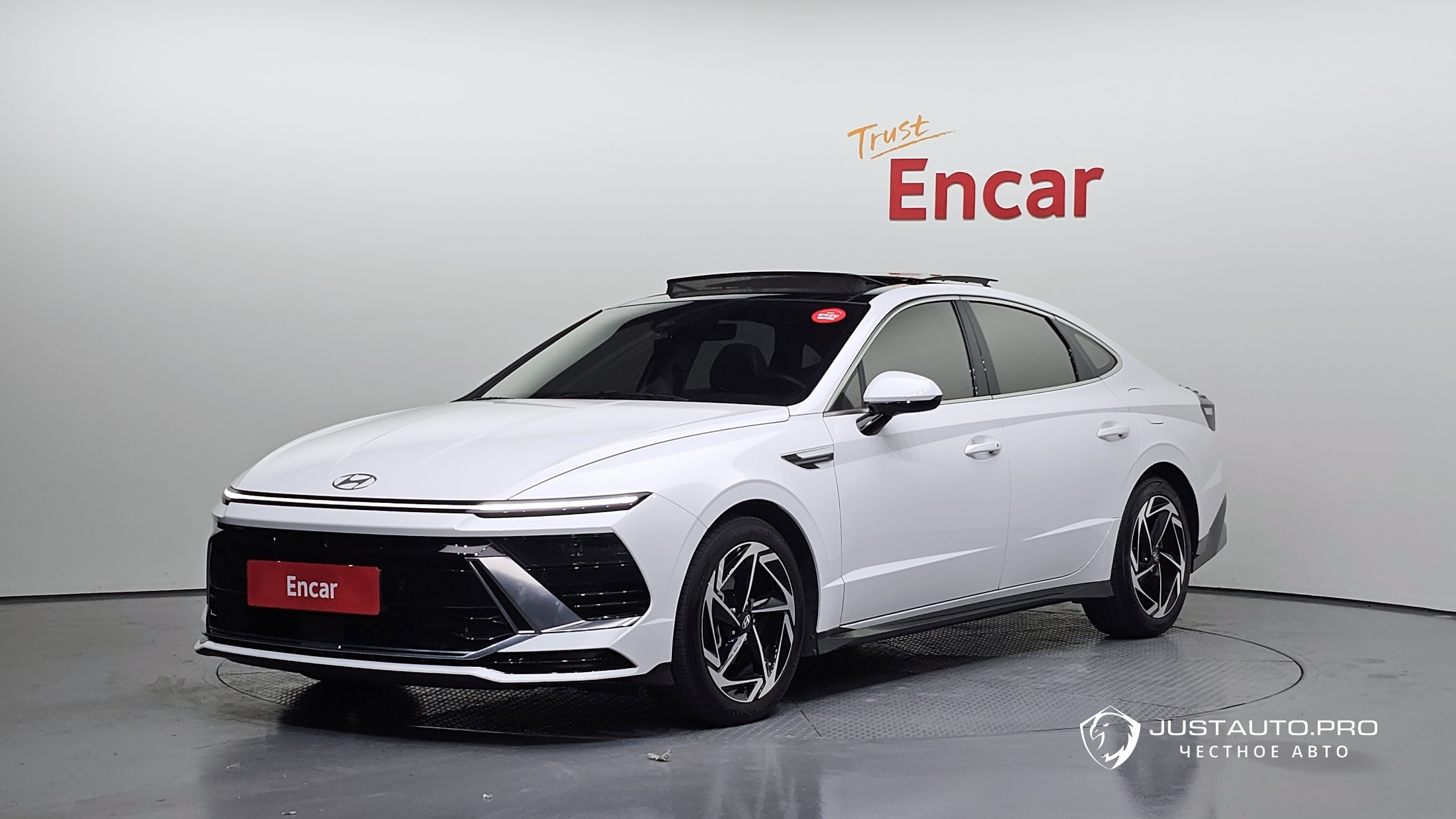 Автомобиль Hyundai Sonata