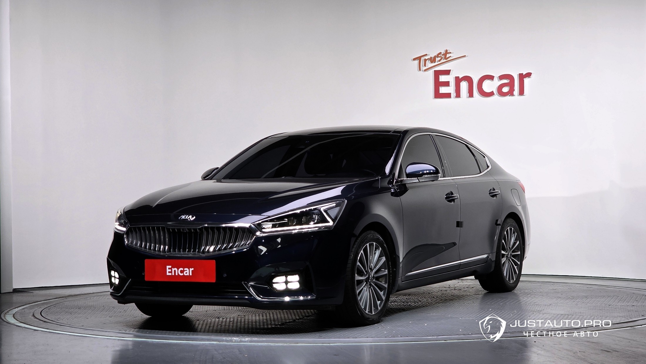 Автомобиль Kia K7