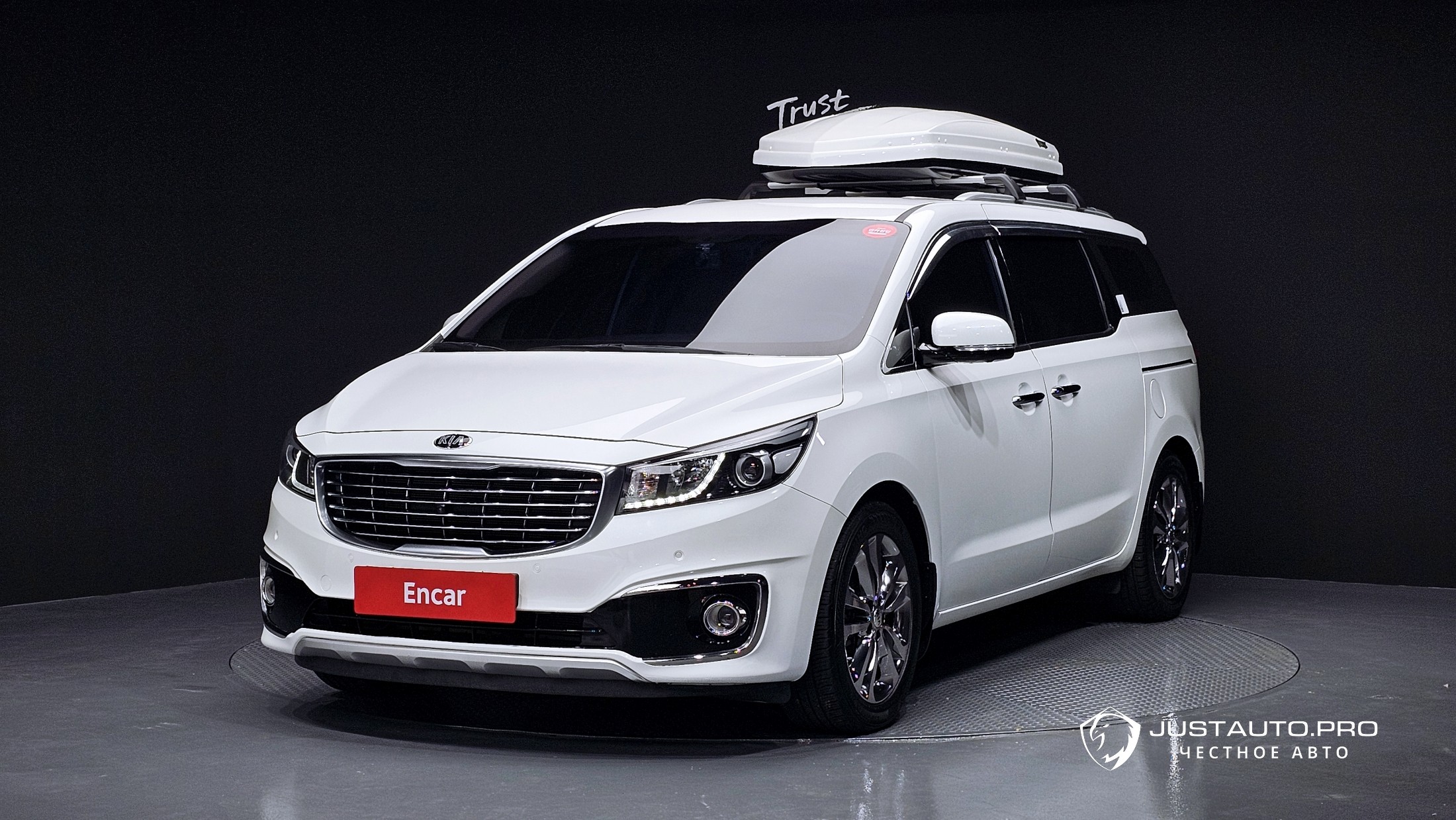 Автомобиль Kia Canival