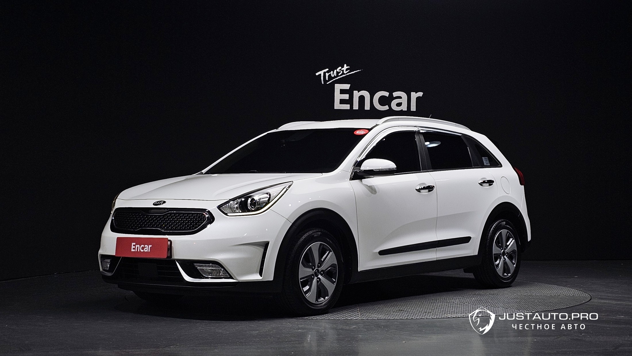 Автомобиль Kia Niro