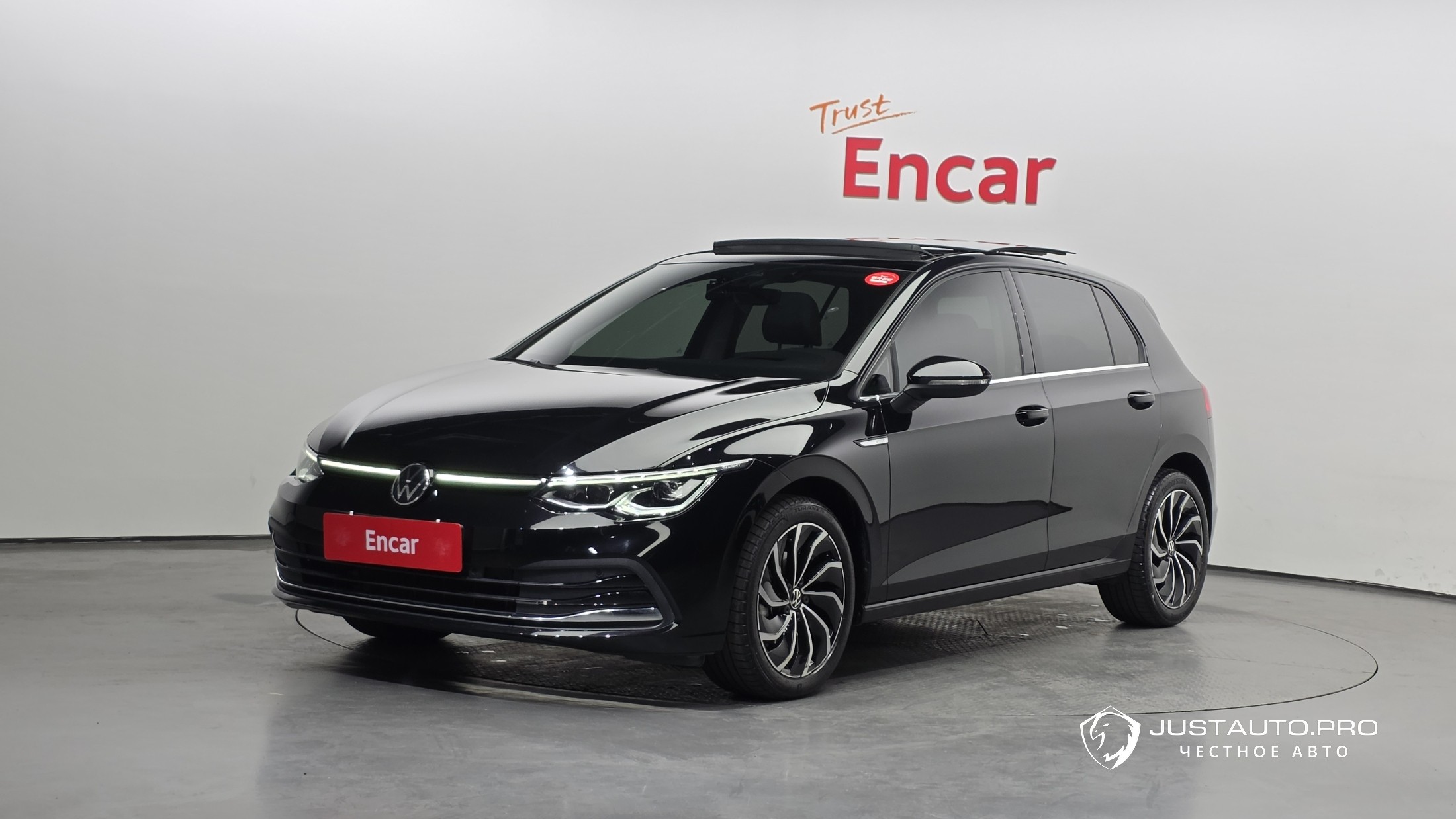 Автомобиль Volkswagen Golf