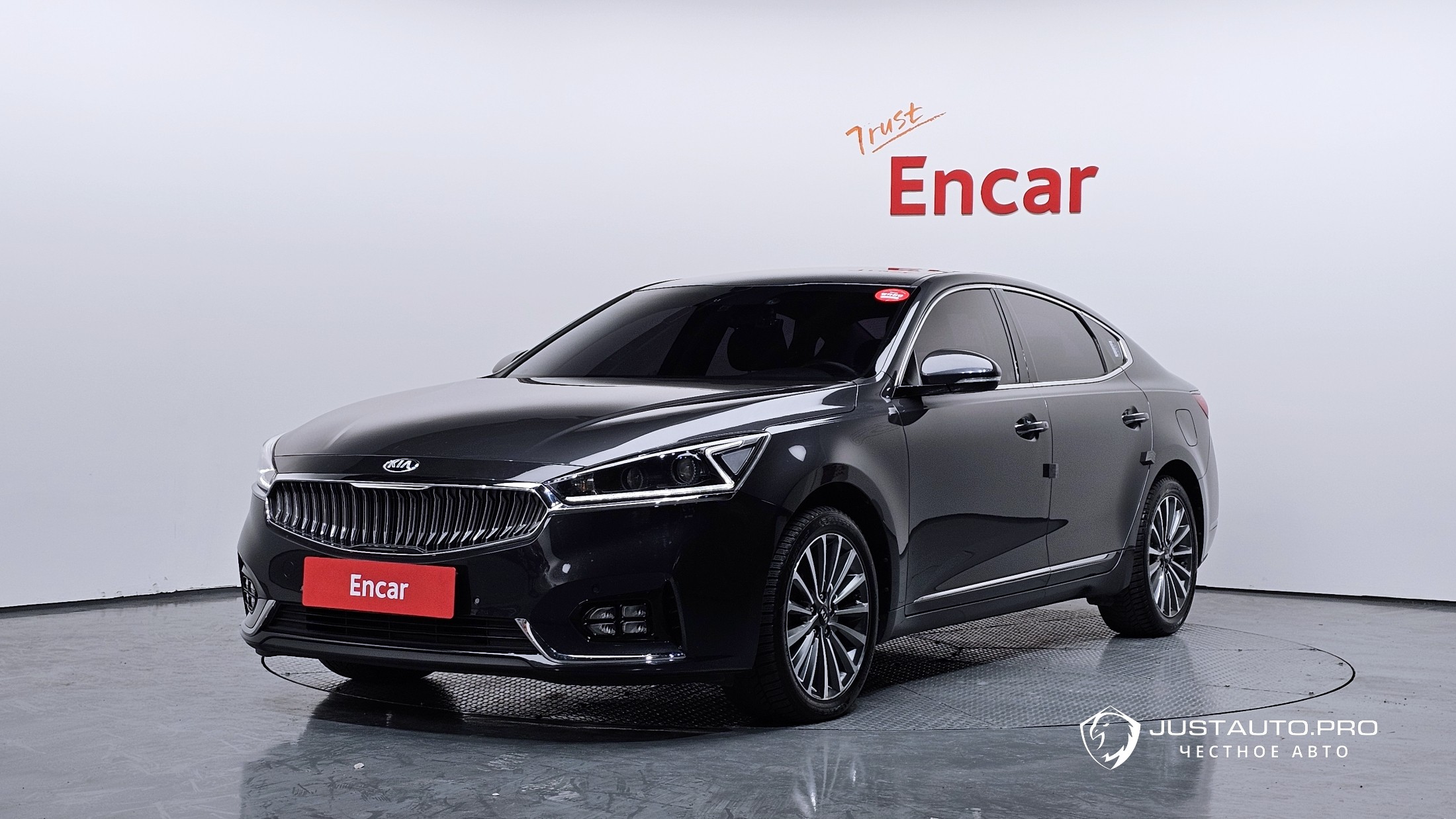 Автомобиль Kia K7