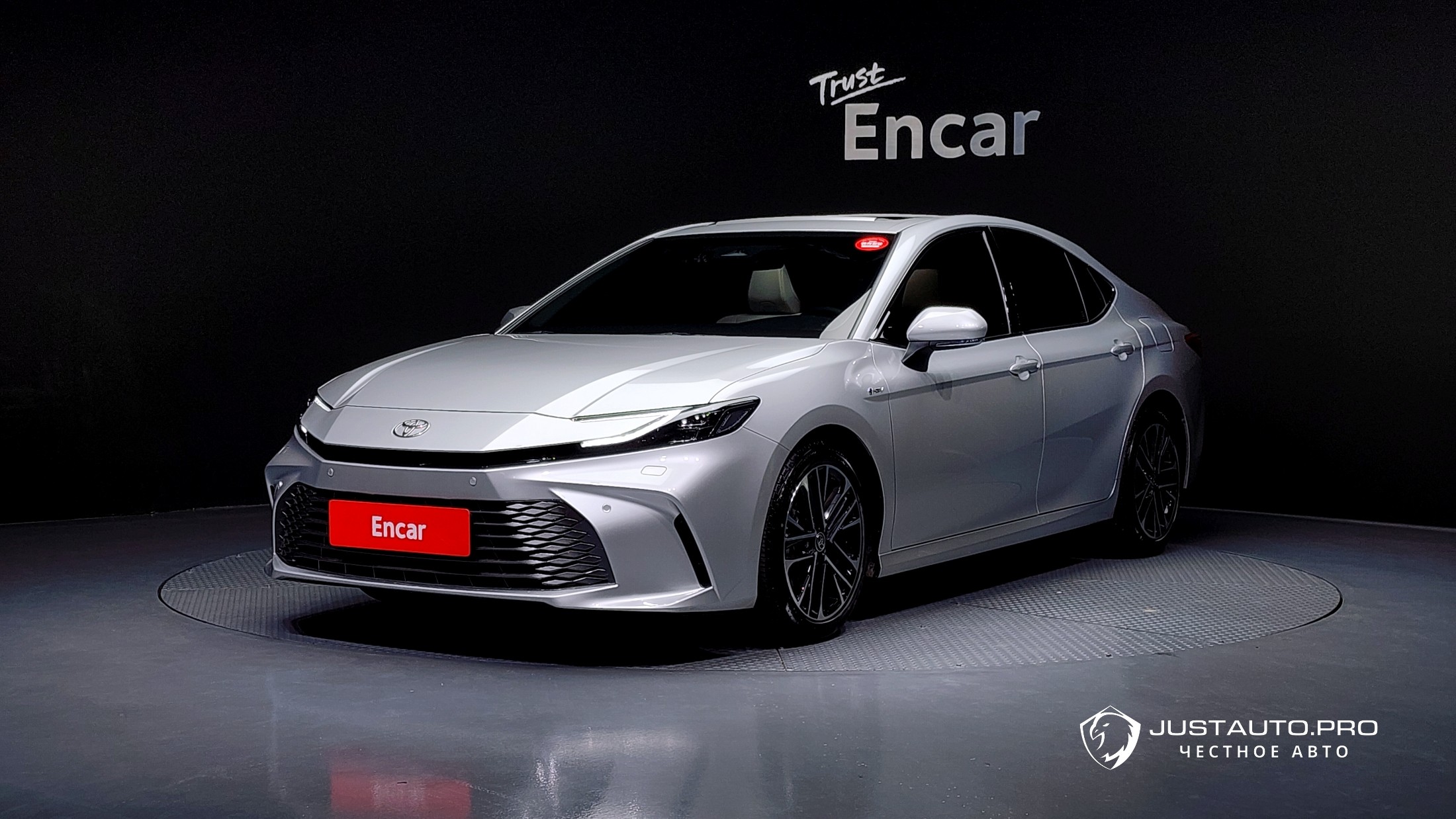 Автомобиль Toyota Camry