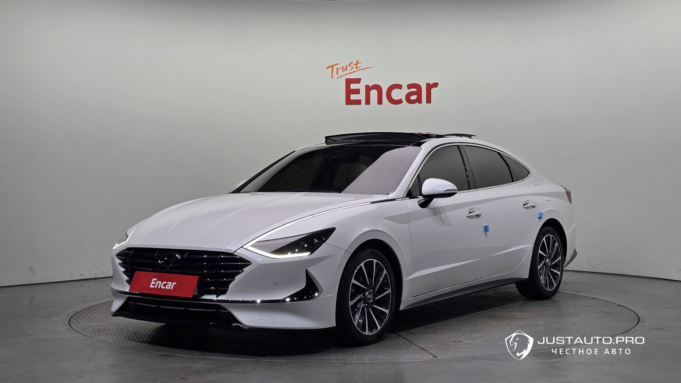 Автомобиль Hyundai Sonata