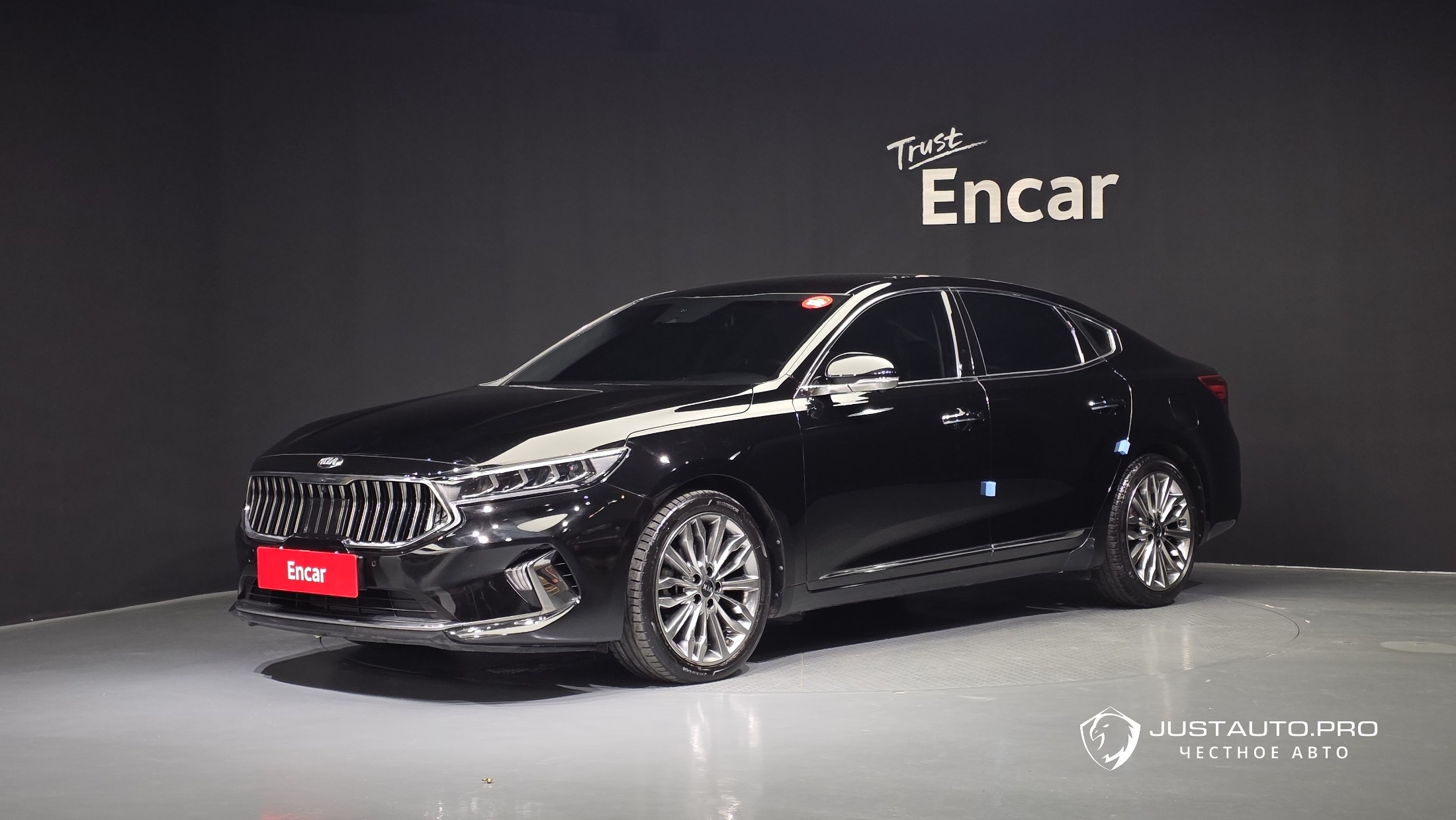 Автомобиль Kia K7