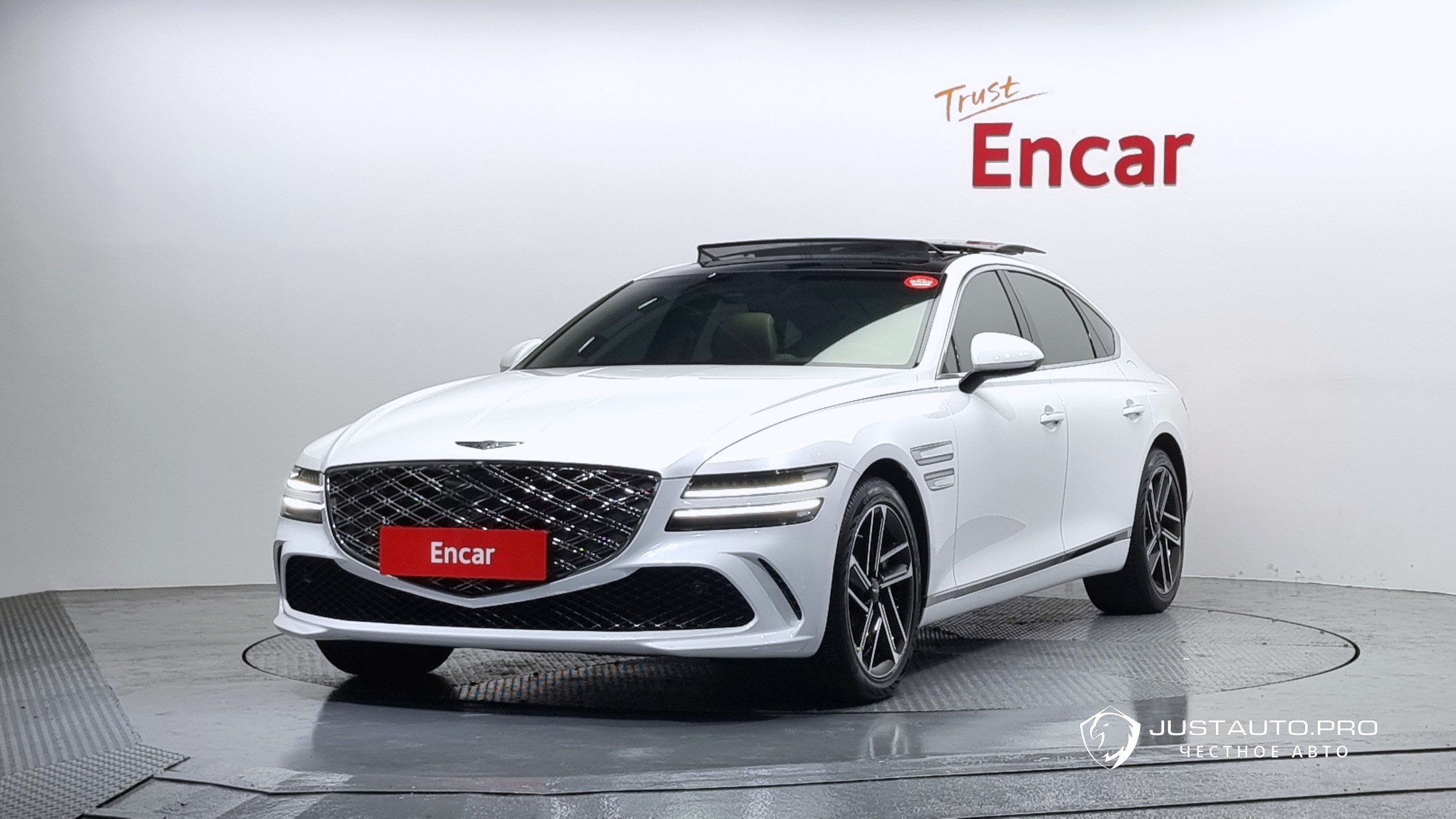 Автомобиль Genesis G80