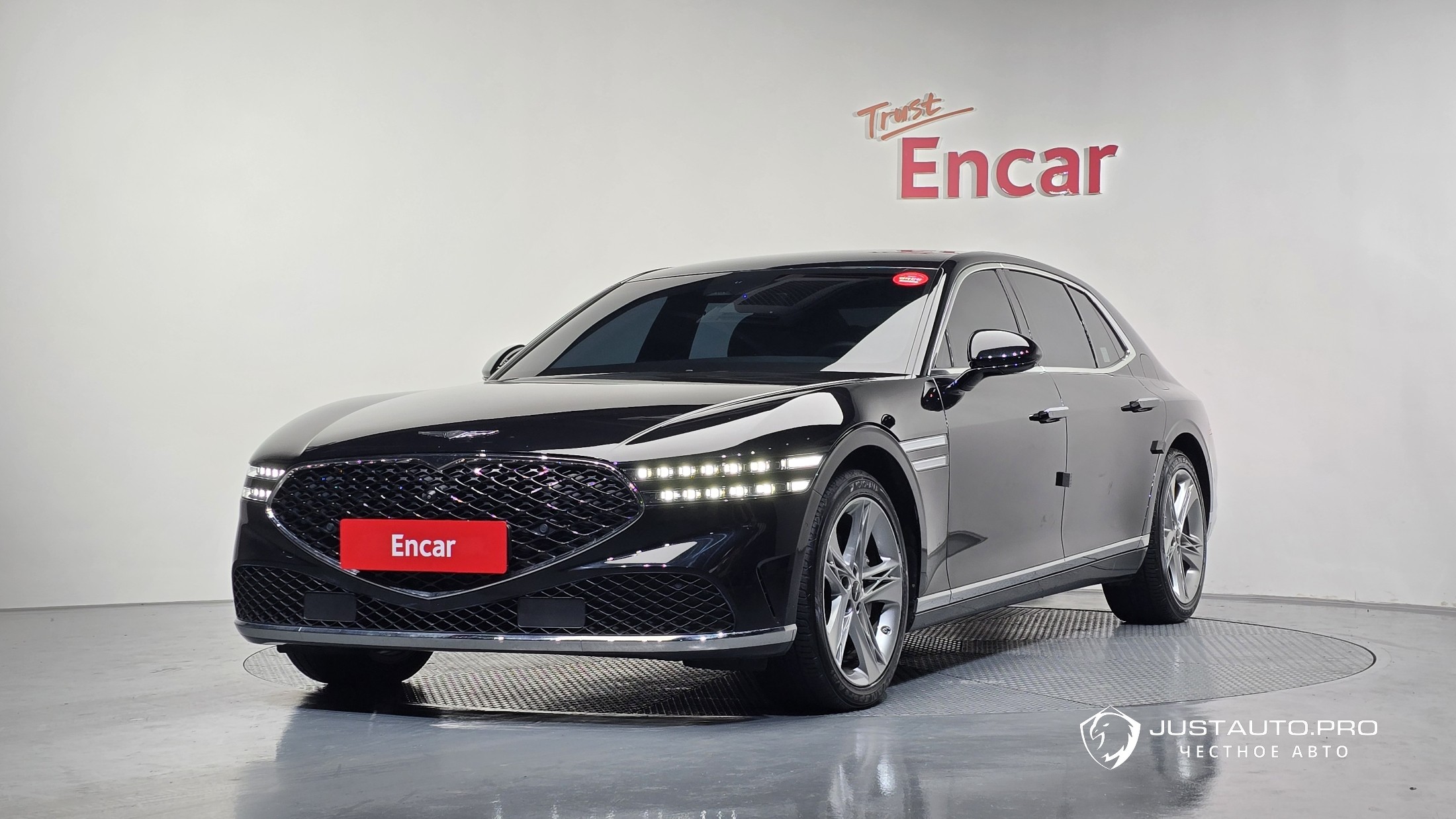 Автомобиль Genesis G90