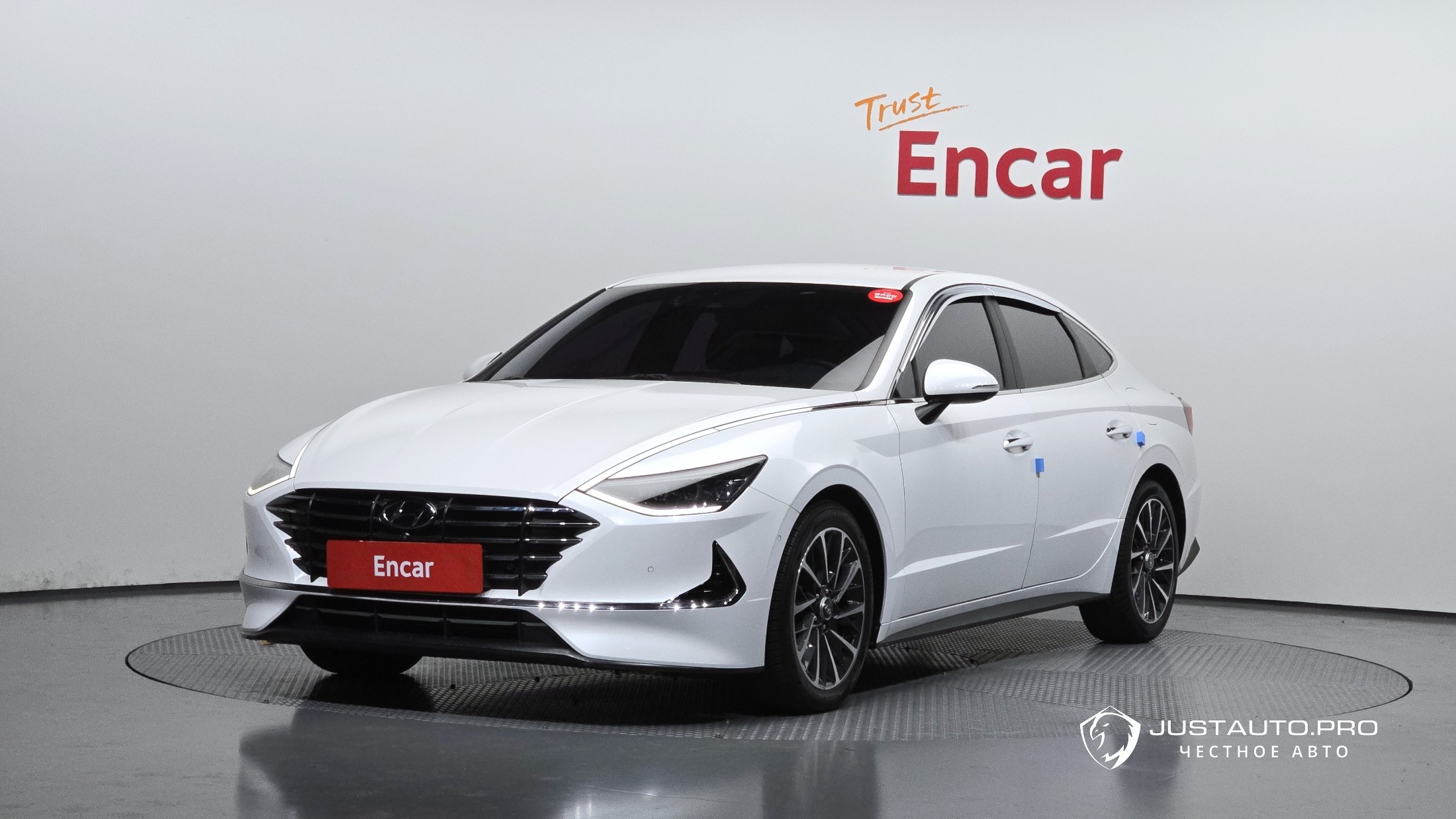 Автомобиль Hyundai Sonata