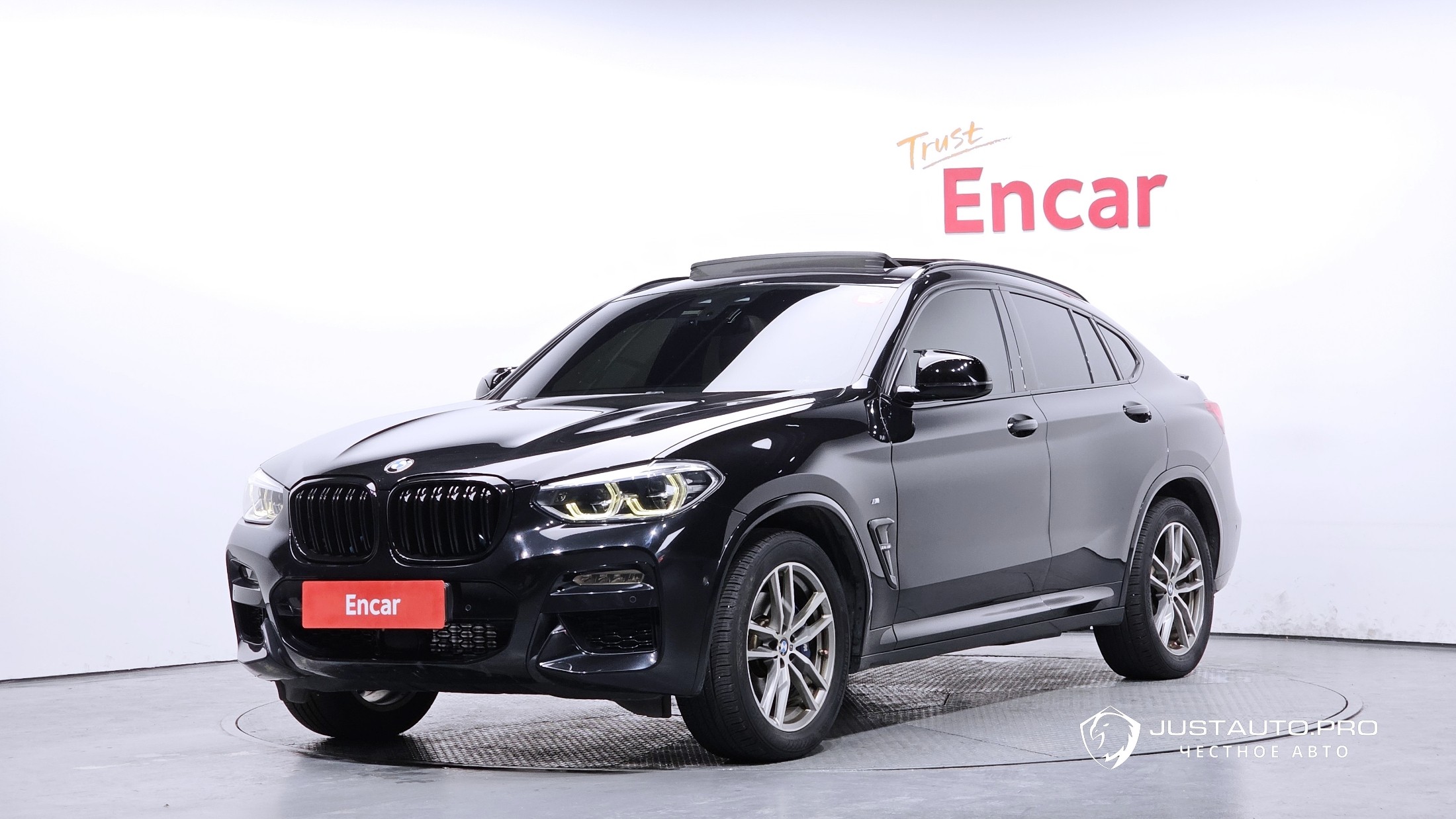 Автомобиль BMW X4