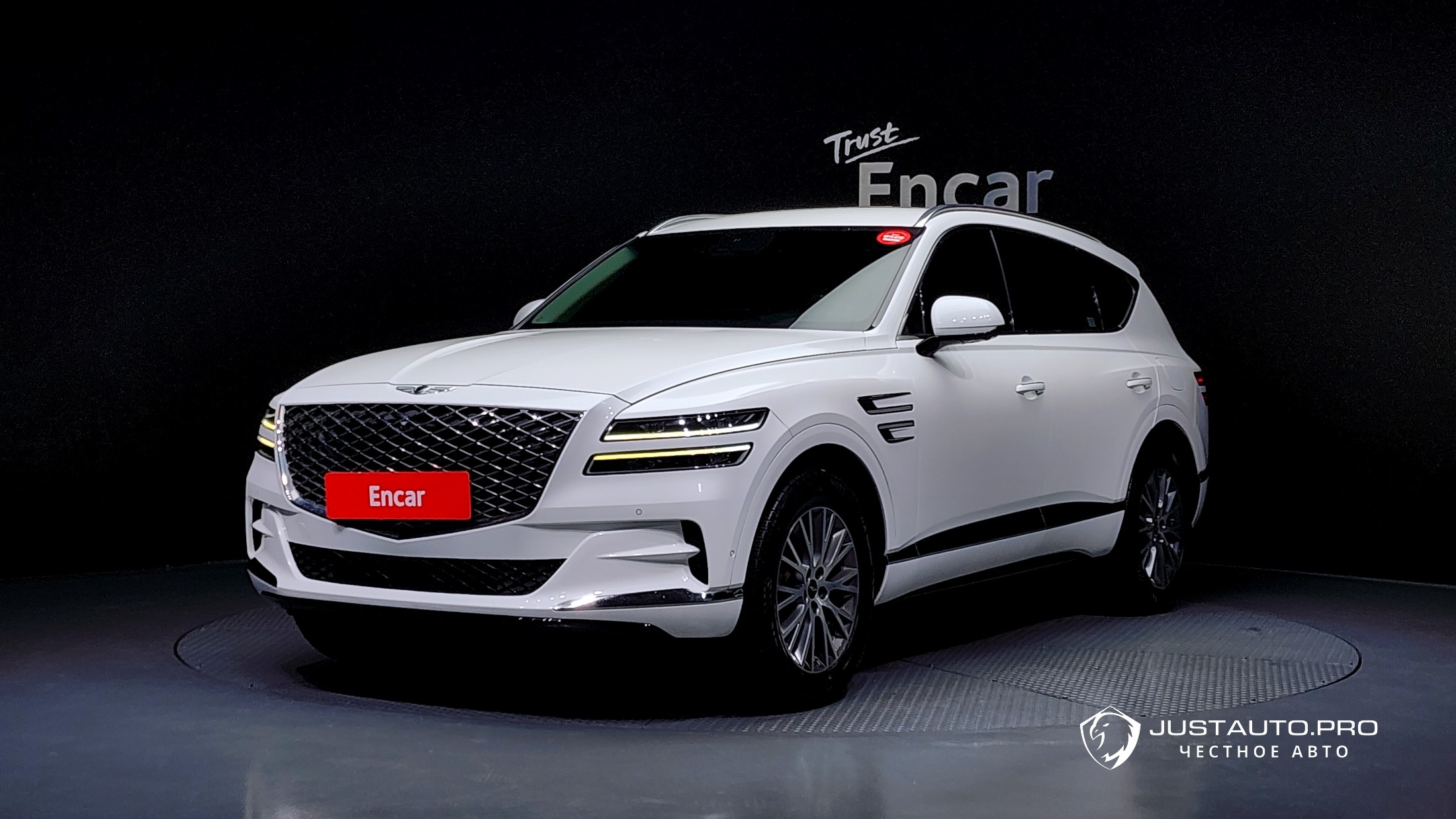 Автомобиль Genesis GV80