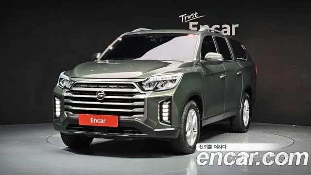 Автомобиль KG_Mobility_Ssangyong Rexton
