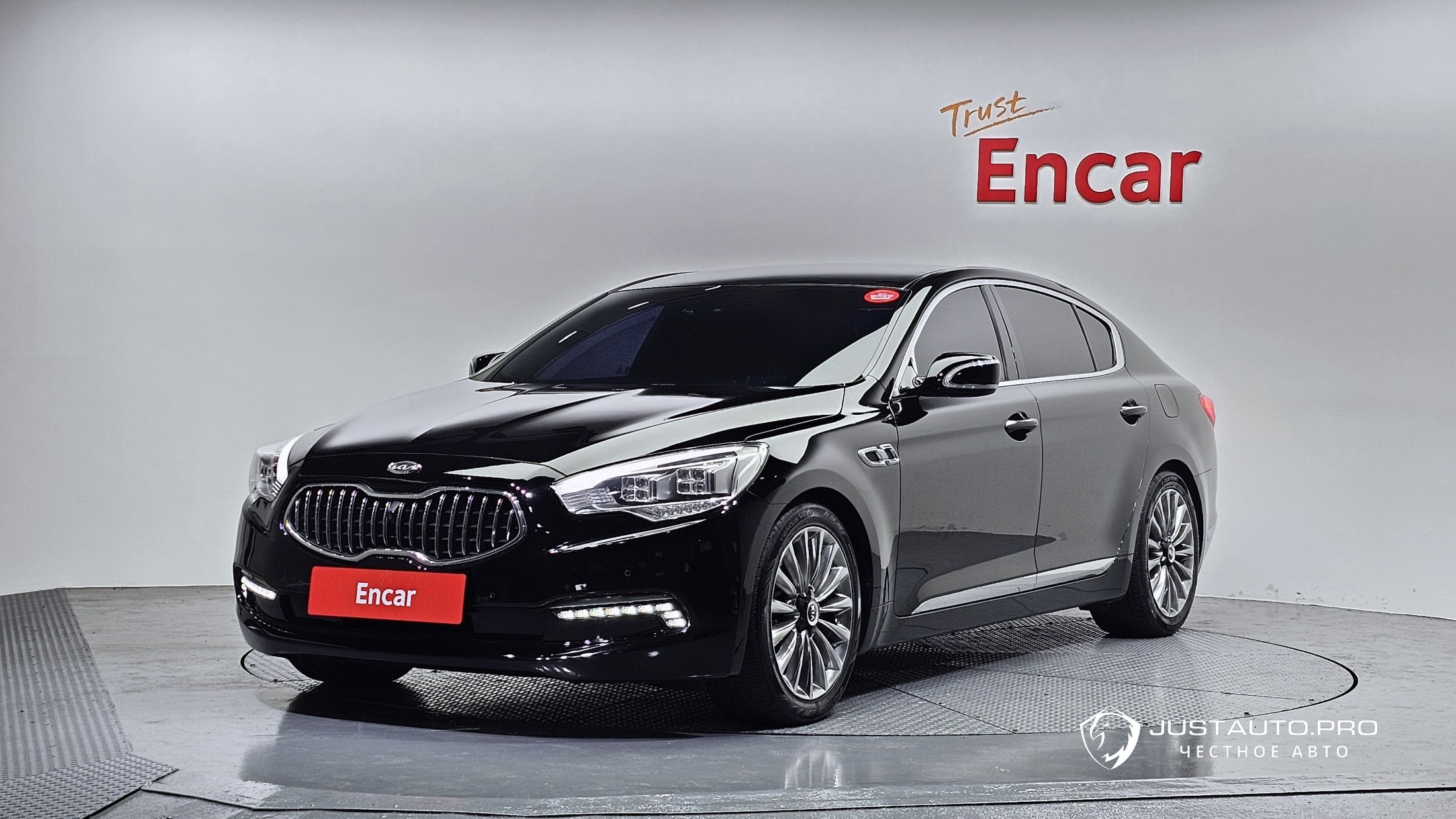 Автомобиль Kia K9