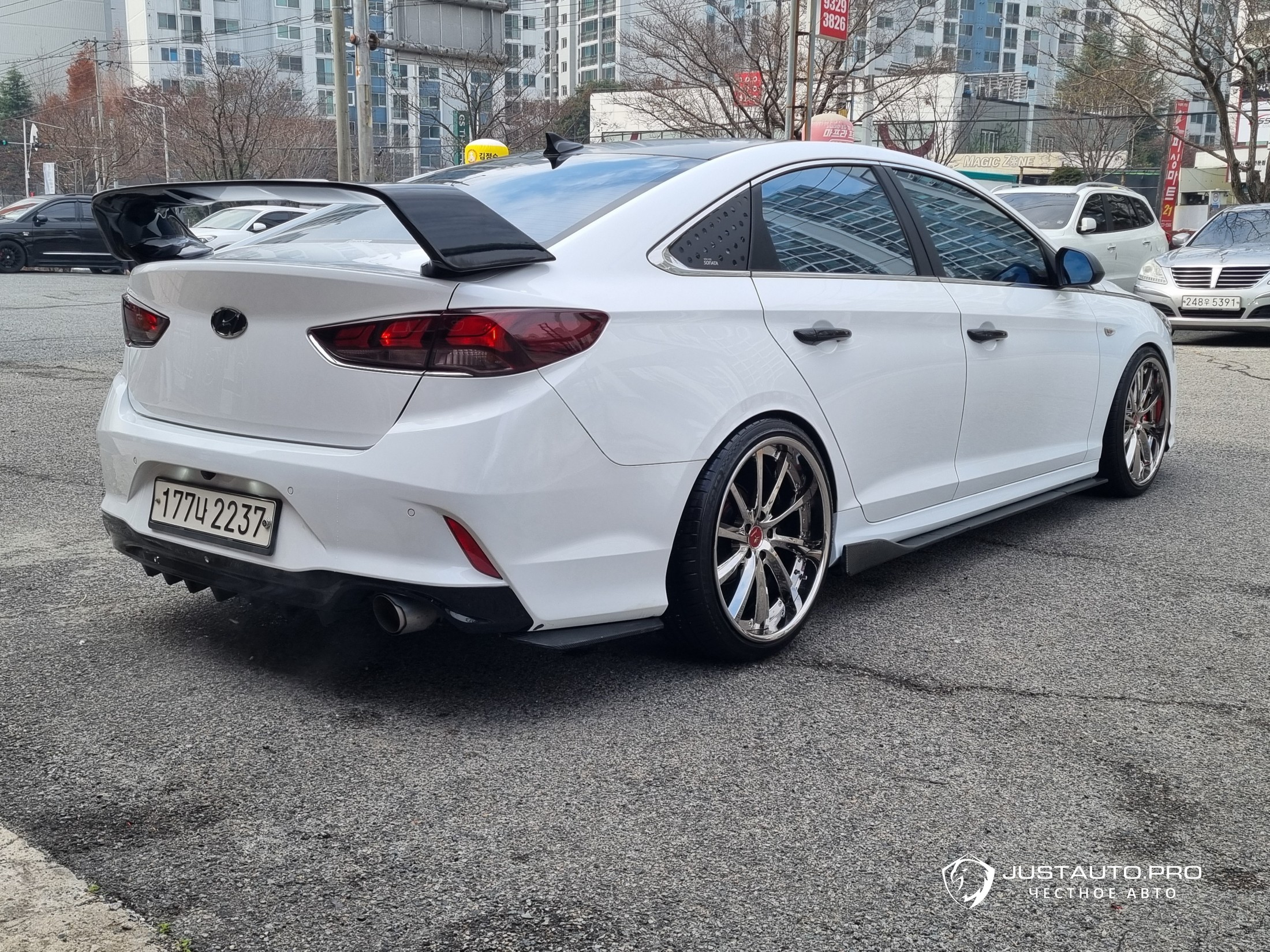 Автомобиль Hyundai Sonata