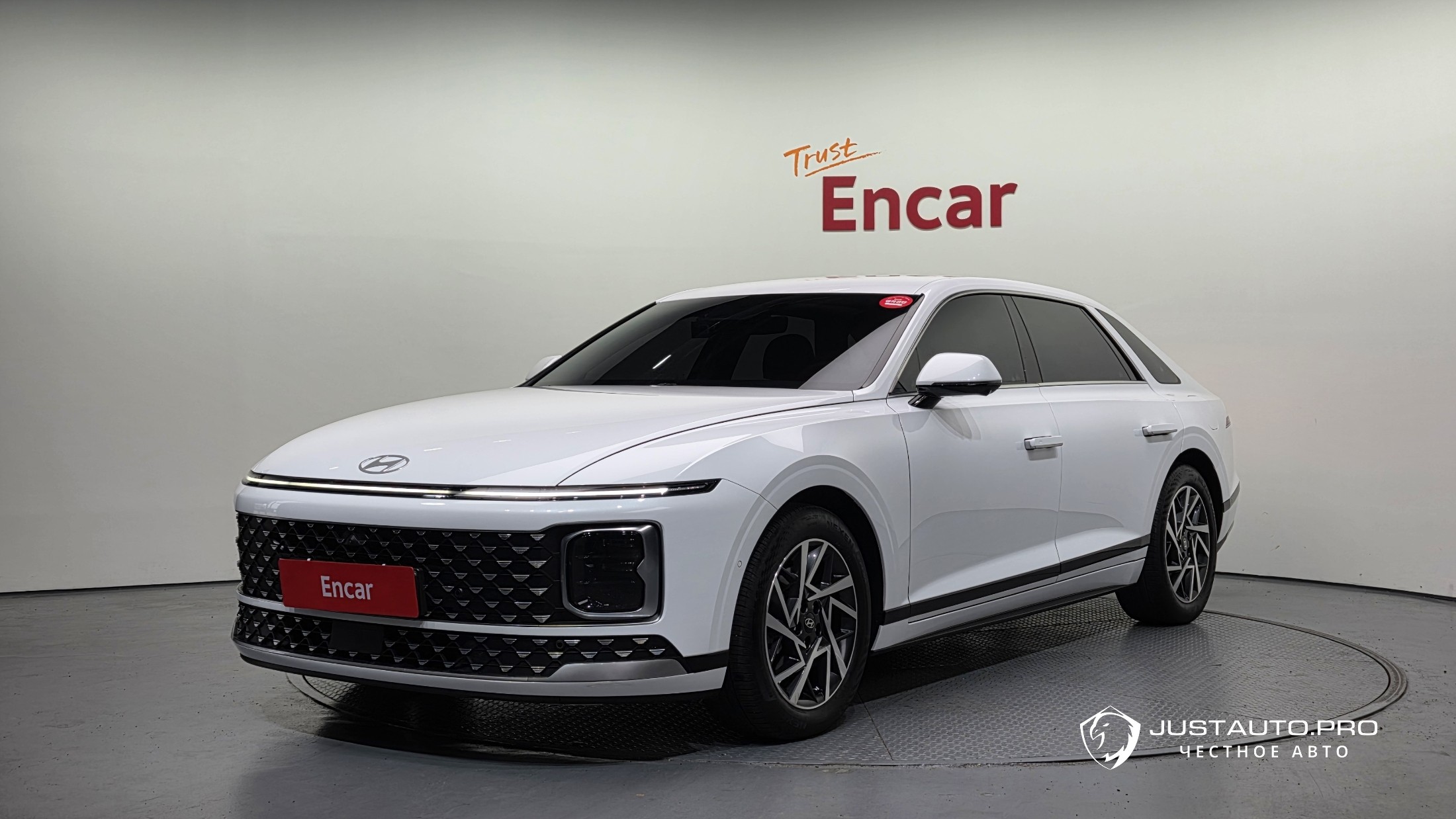 Автомобиль Hyundai Grandeur