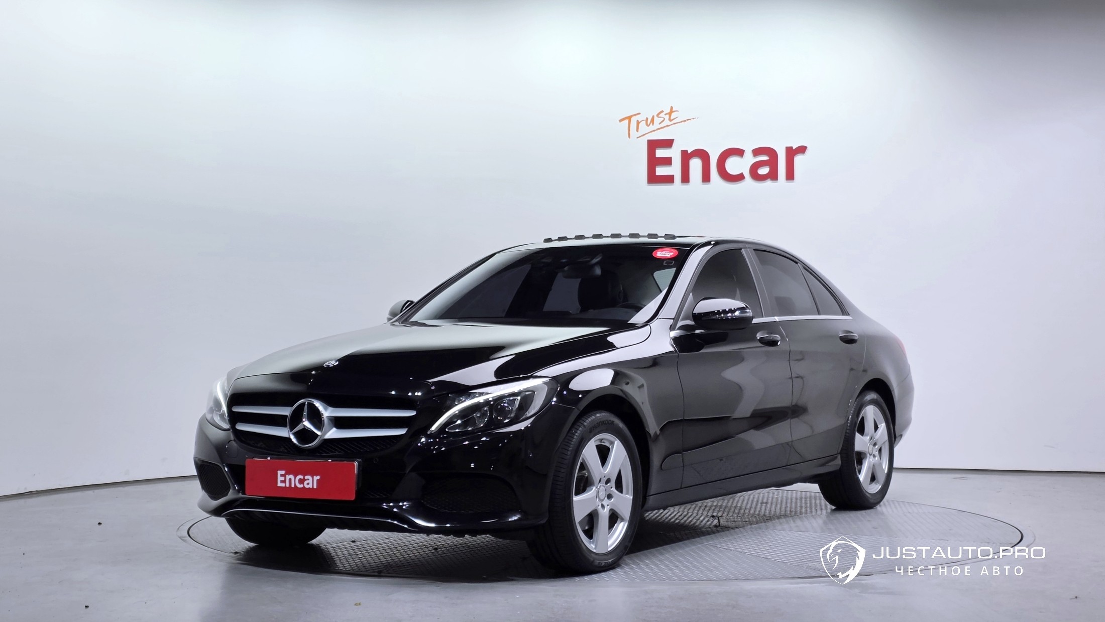 Автомобиль Mercedes-Benz C-Class