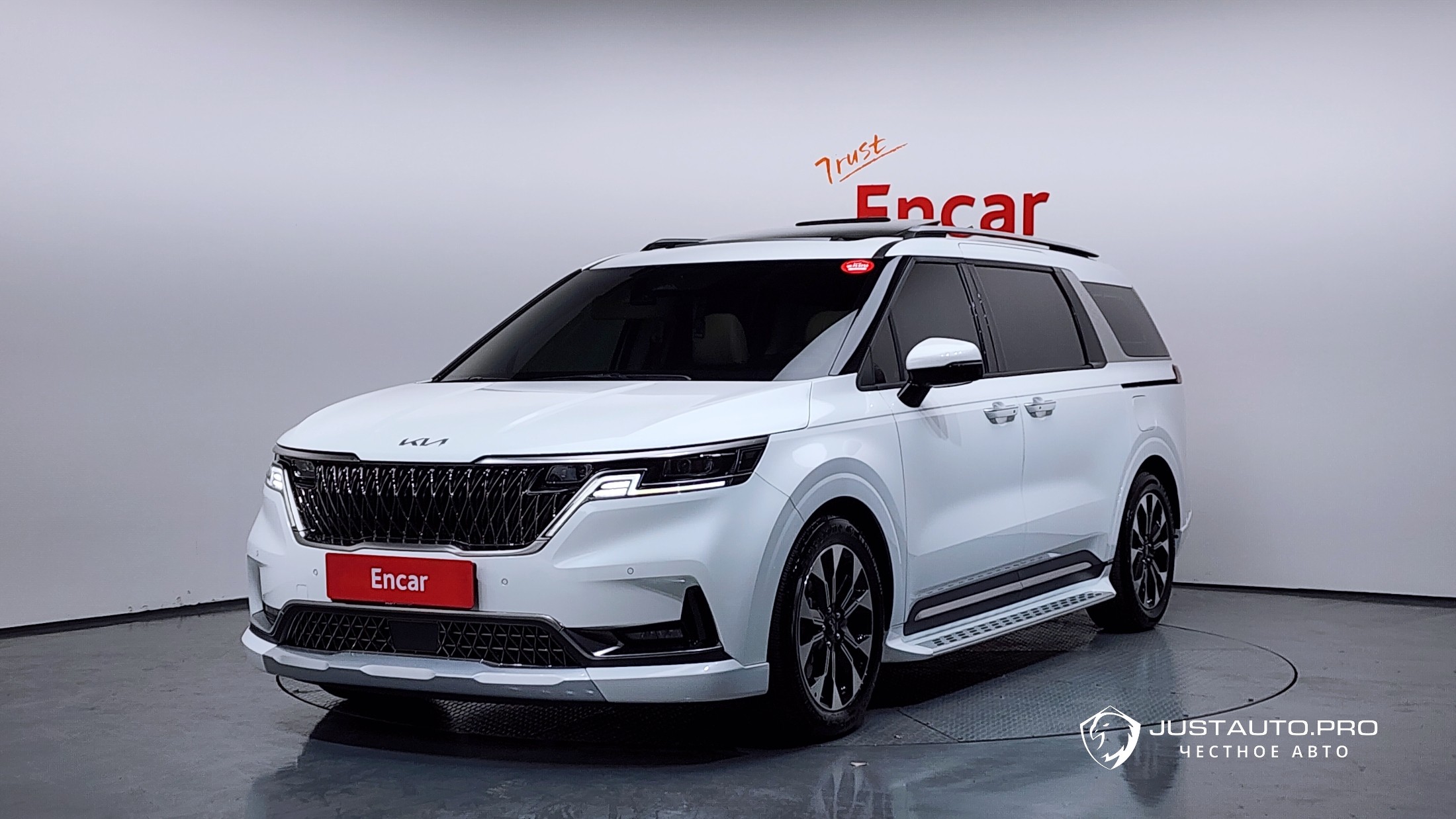 Автомобиль Kia Canival