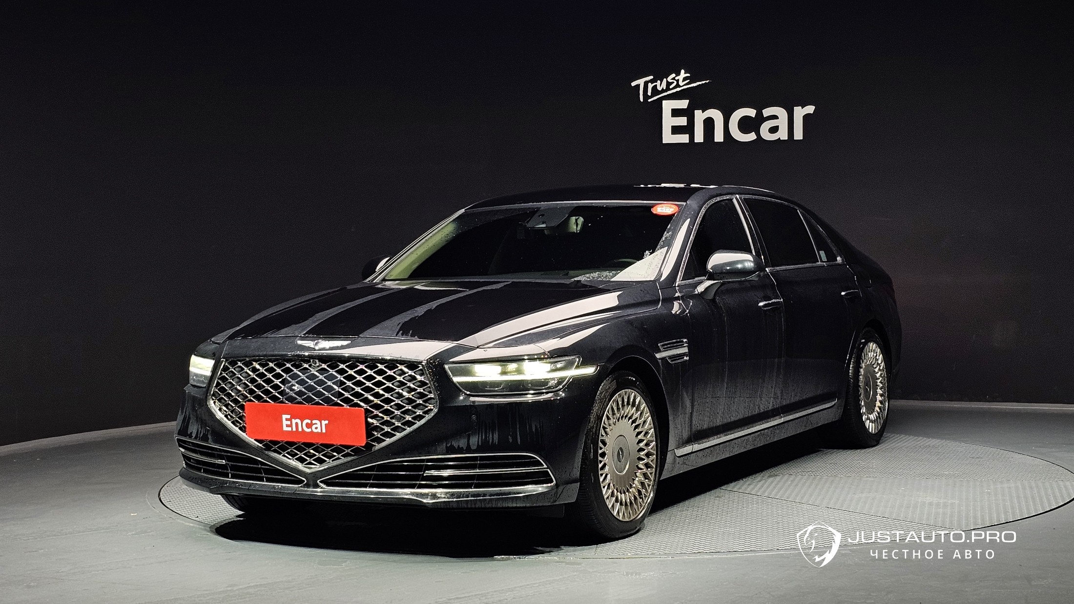 Автомобиль Genesis G90