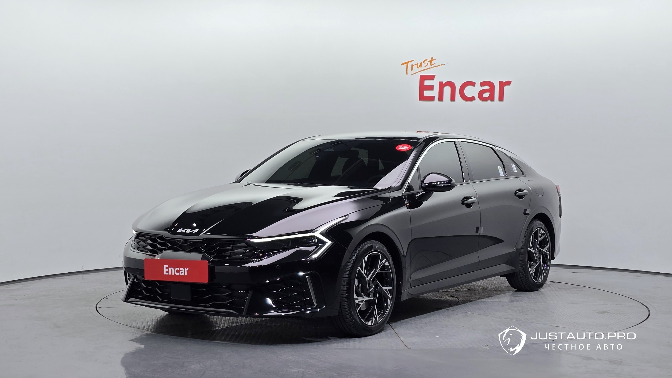 Автомобиль Kia K5