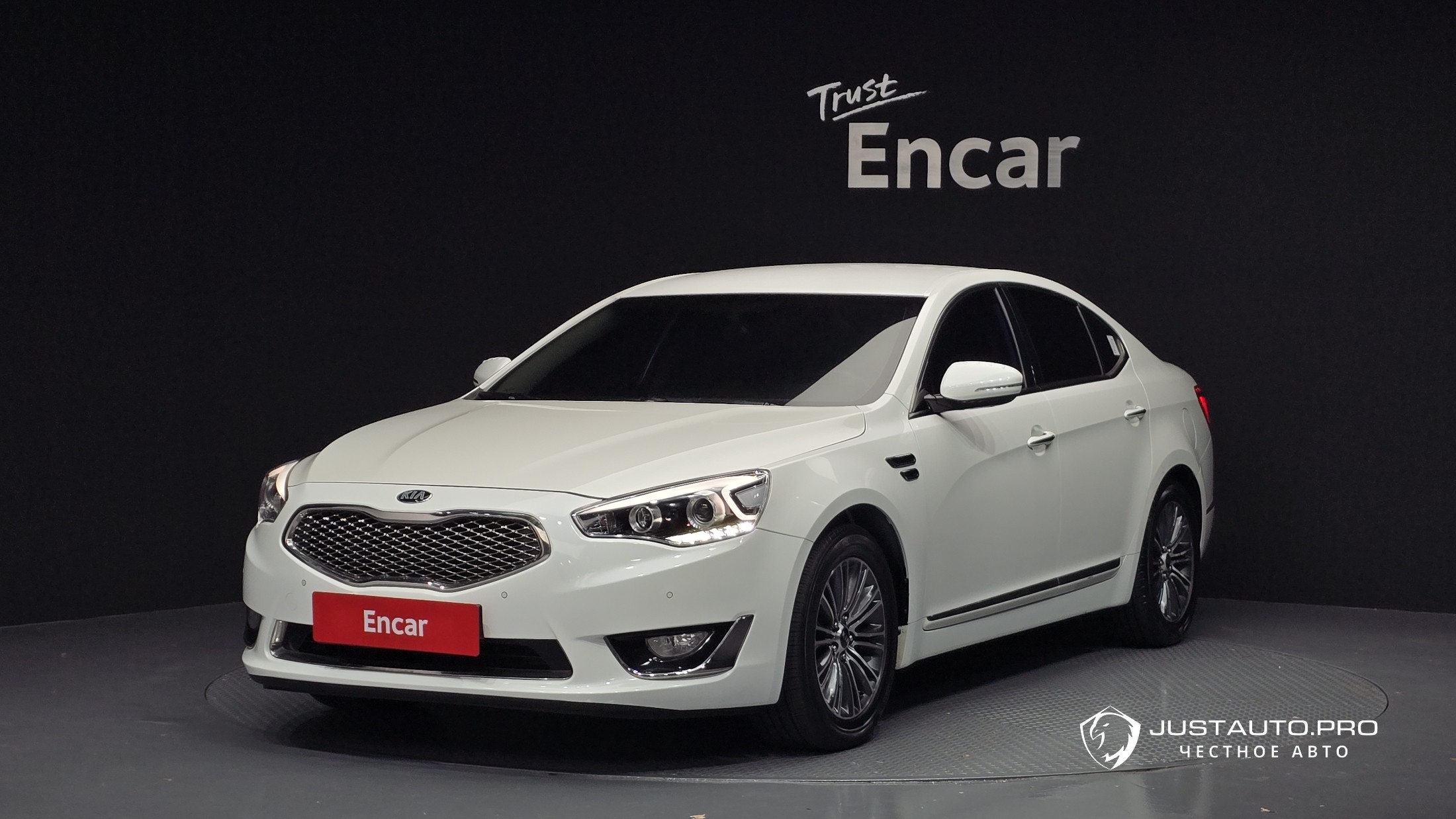 Автомобиль Kia K7