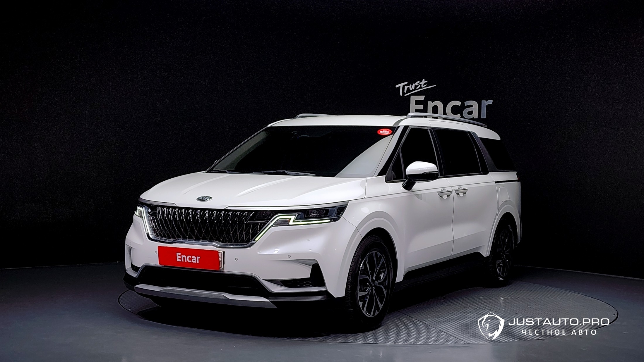 Автомобиль Kia Canival
