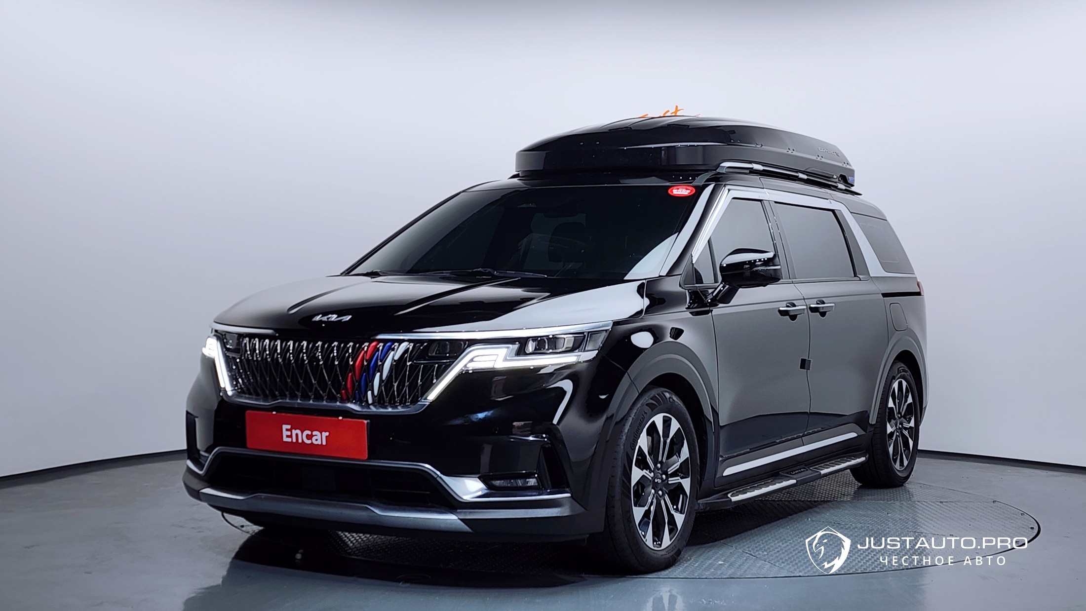 Автомобиль Kia Canival