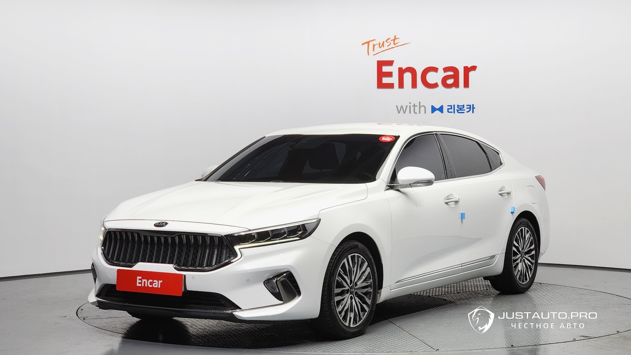 Автомобиль Kia K7