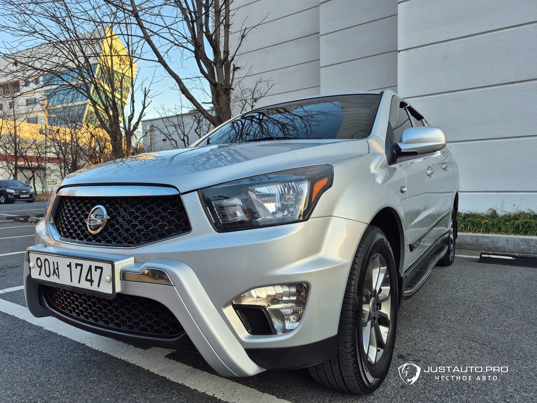 Автомобиль KG_Mobility_Ssangyong KORANDO