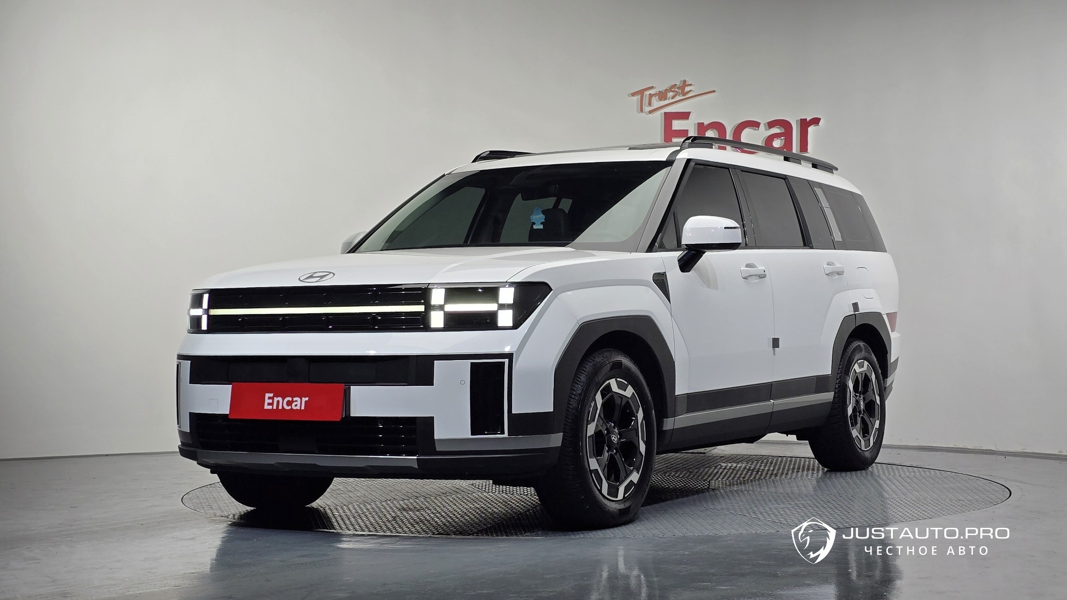 Автомобиль Hyundai Santafe