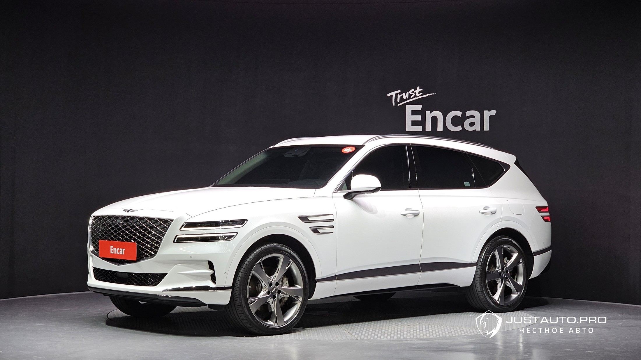 Автомобиль Genesis GV80