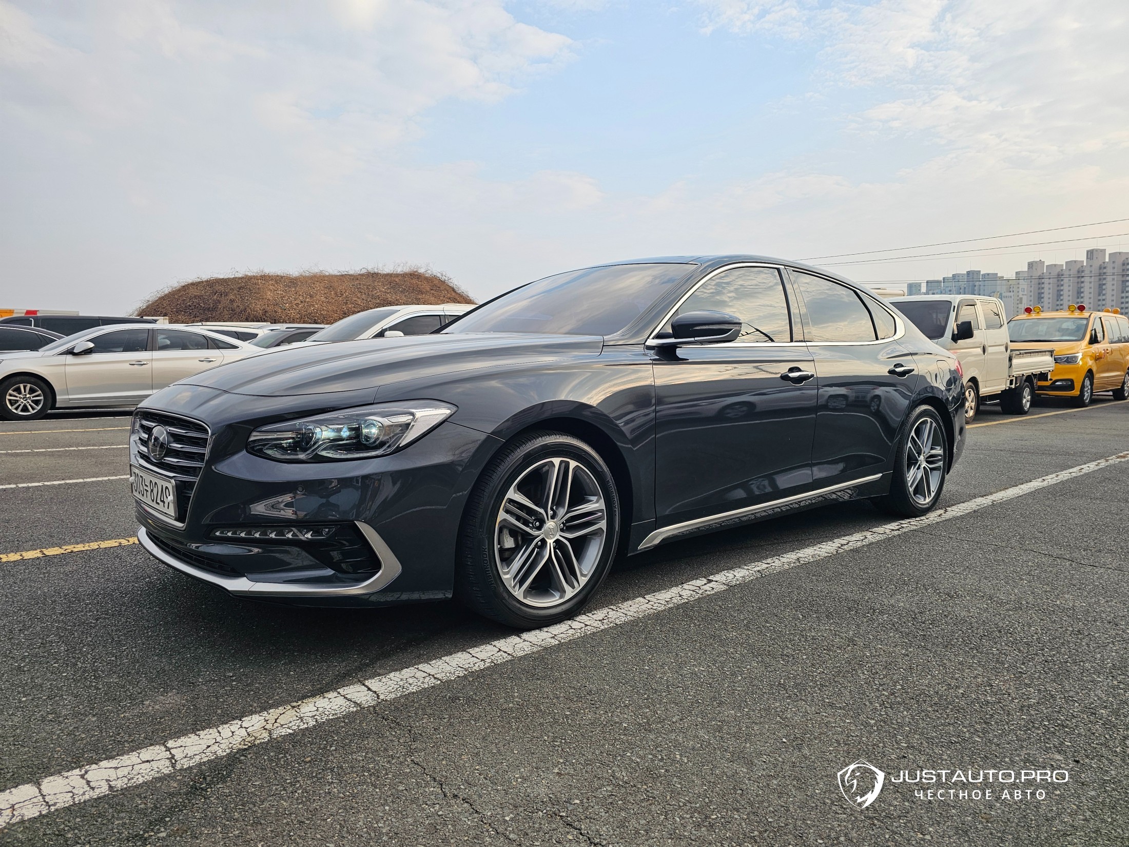 Автомобиль Hyundai Grandeur