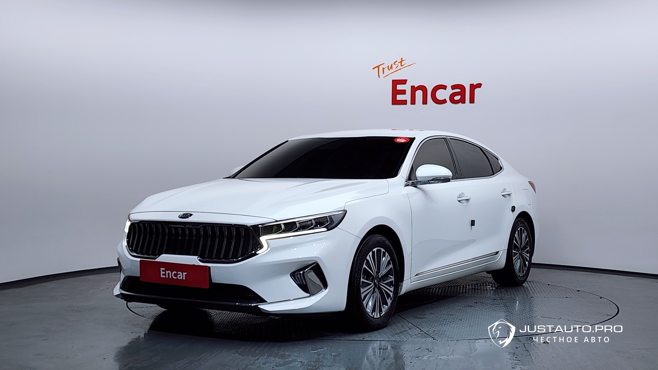 Автомобиль Kia K7