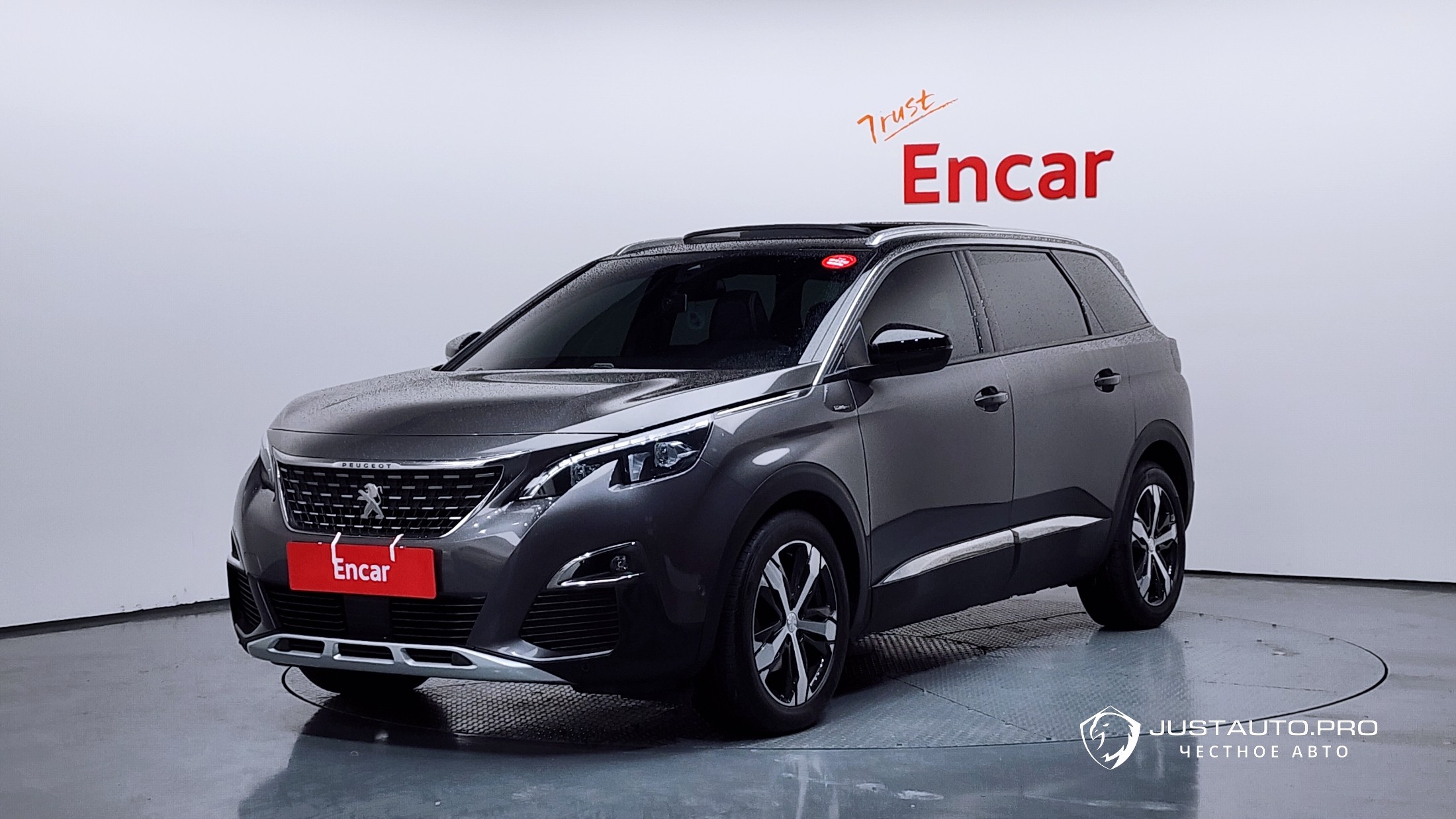 Автомобиль Peugeot 5008