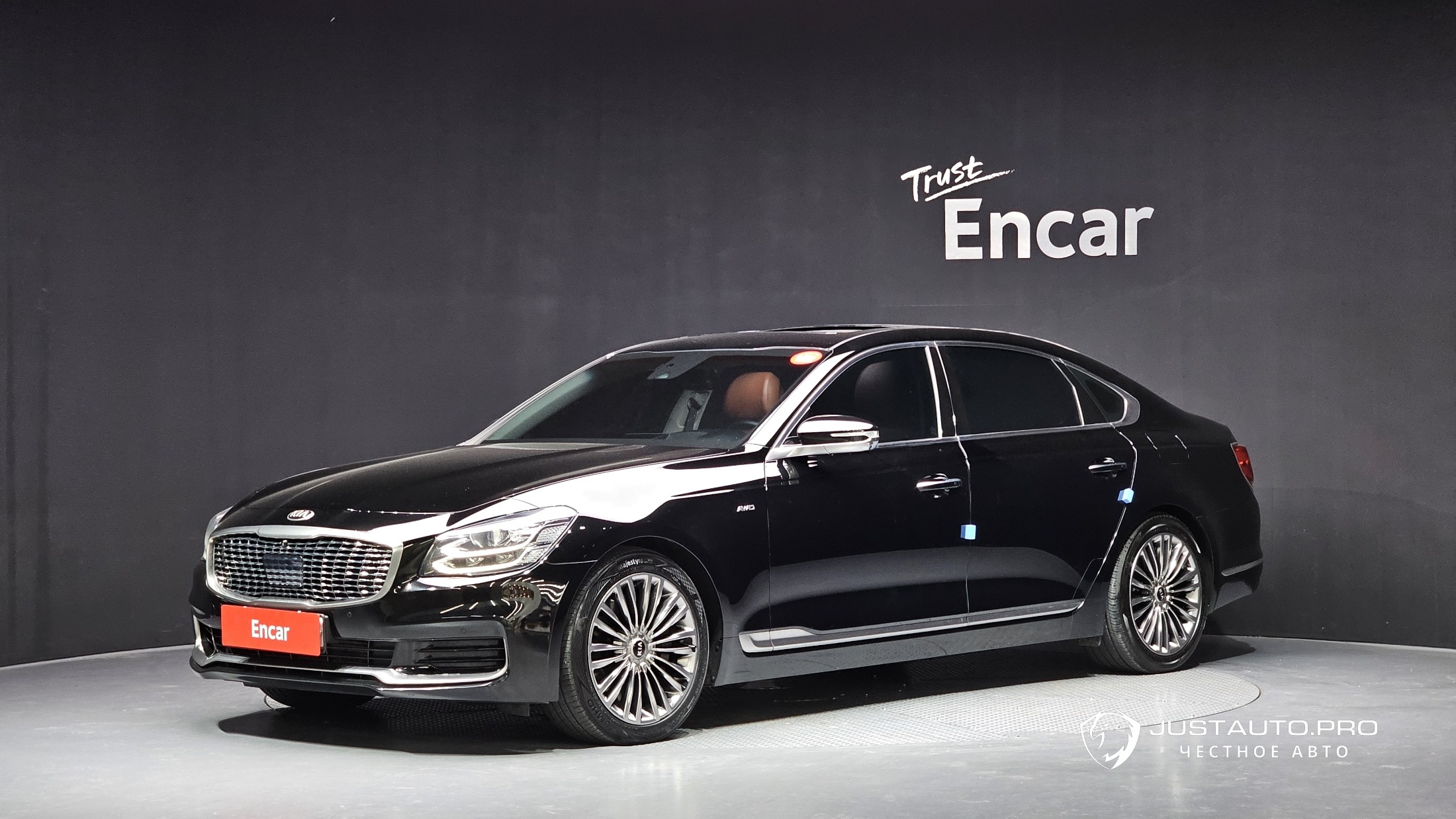 Автомобиль Kia K9