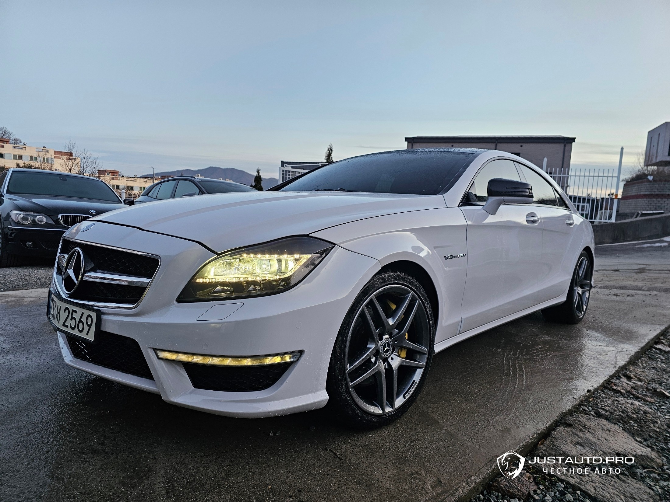 Автомобиль Mercedes-Benz CLS-Class