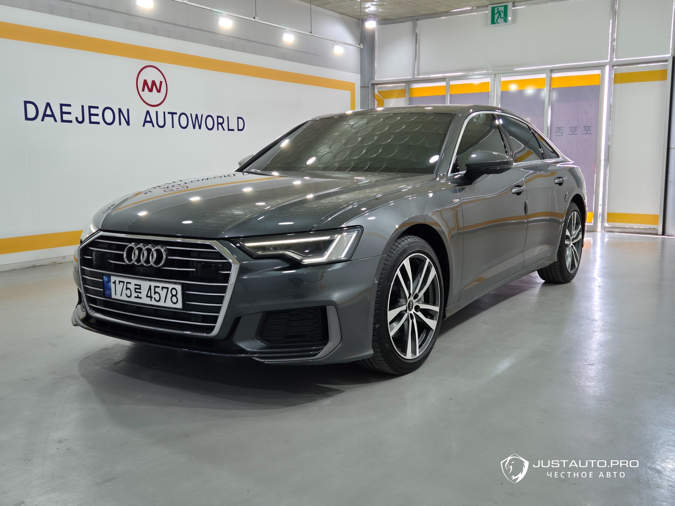 Автомобиль Audi A6