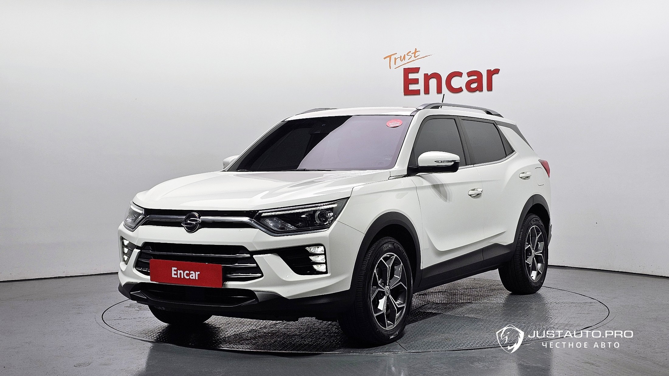 Автомобиль KG_Mobility_Ssangyong KORANDO