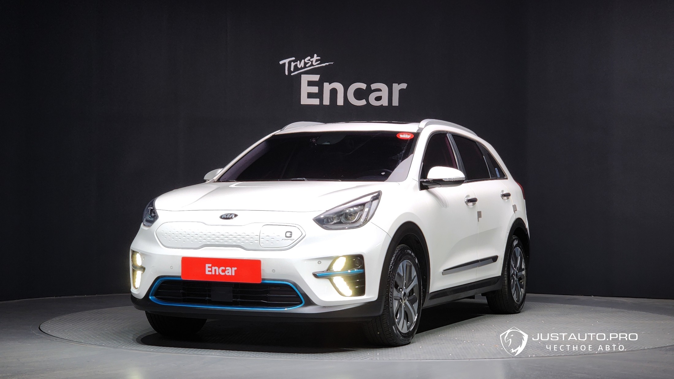 Автомобиль Kia Niro