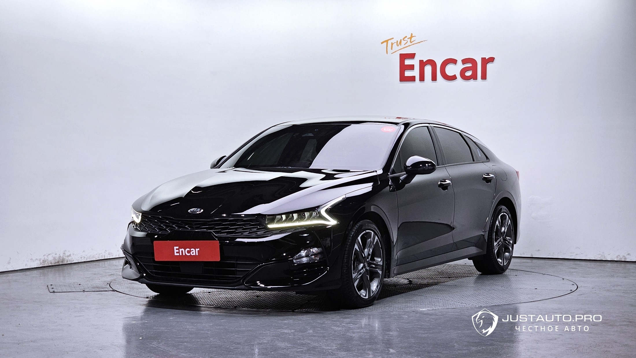 Автомобиль Kia K5