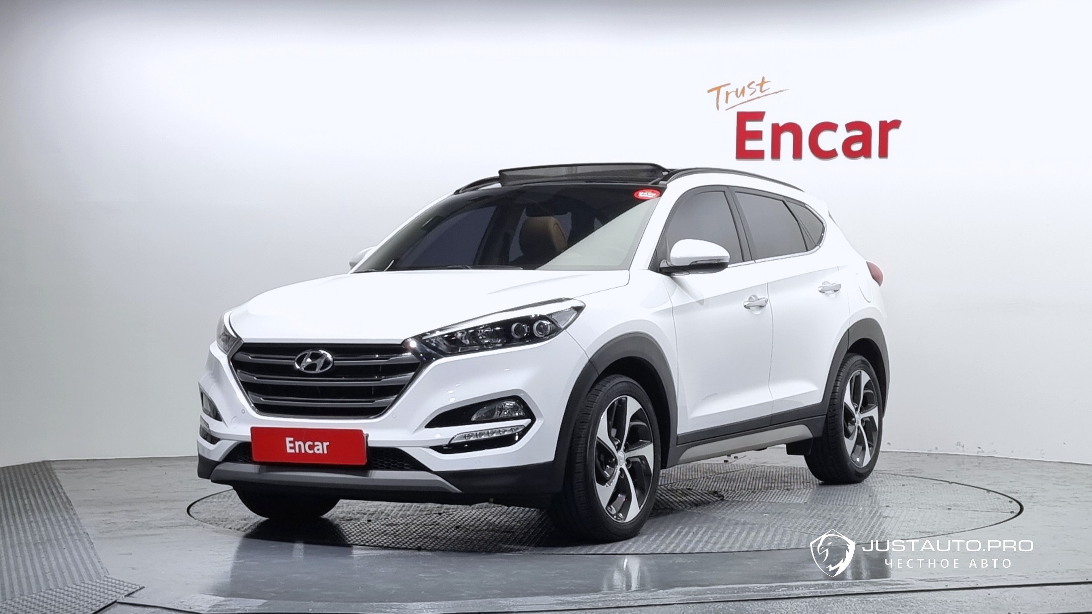 Автомобиль Hyundai Tucson