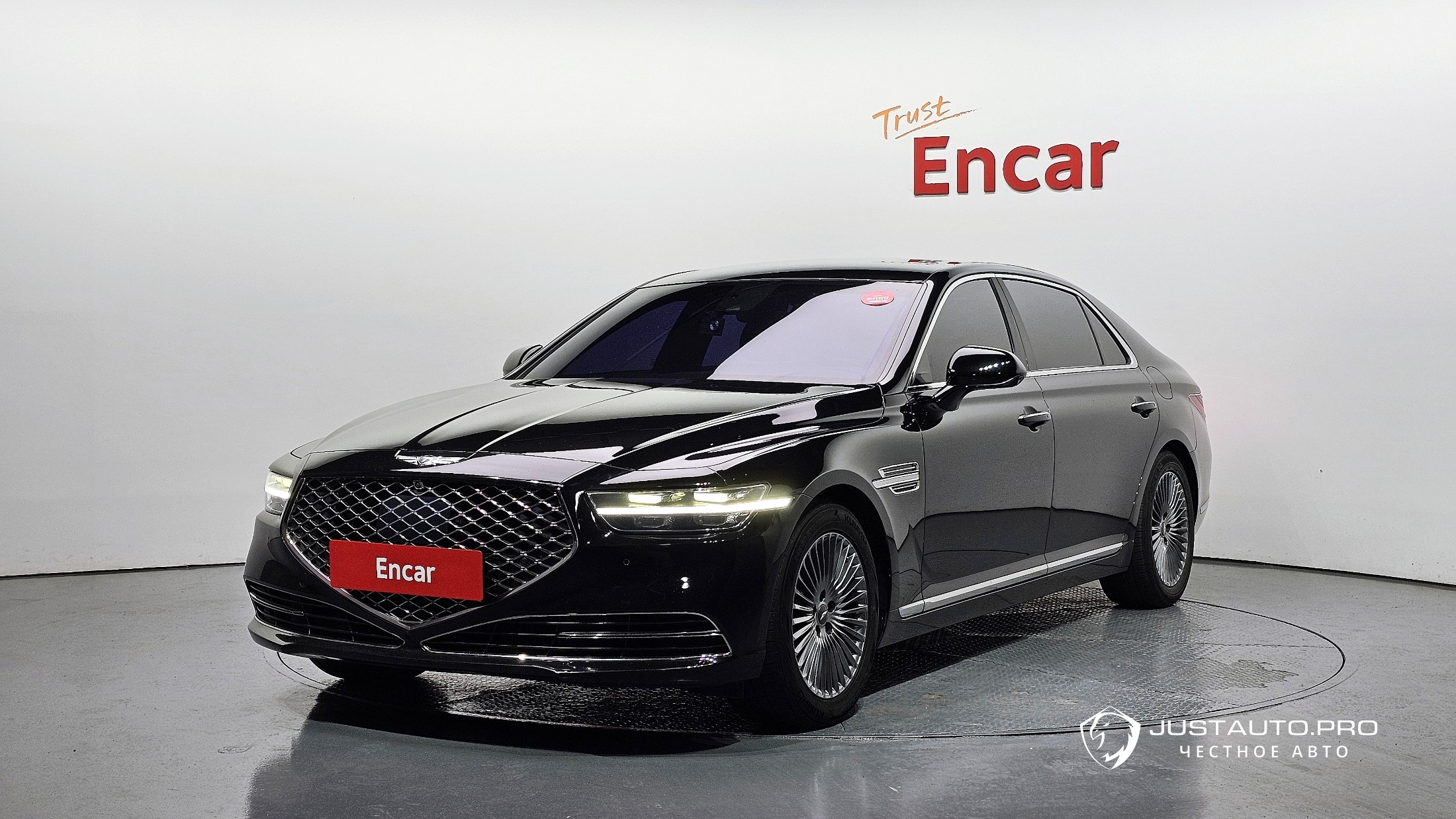 Автомобиль Genesis G90