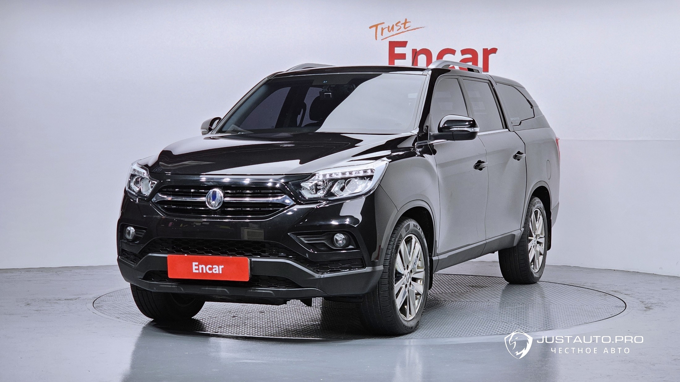 Автомобиль KG_Mobility_Ssangyong Rexton