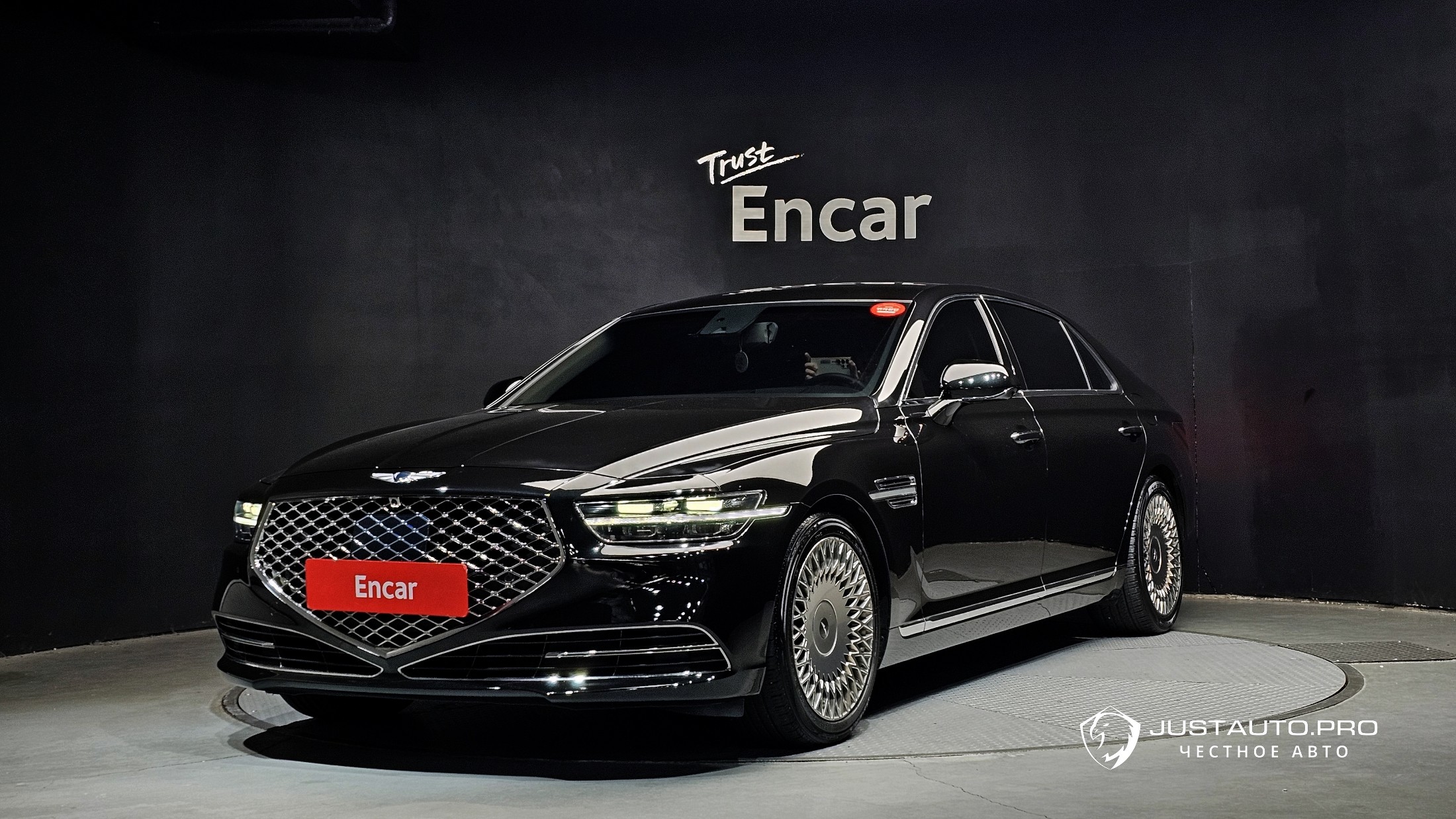 Автомобиль Genesis G90