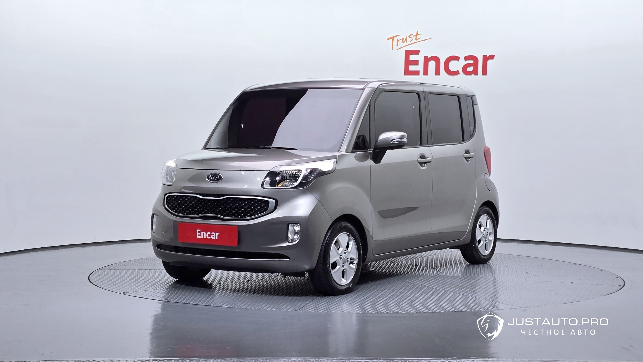 Автомобиль Kia RAY